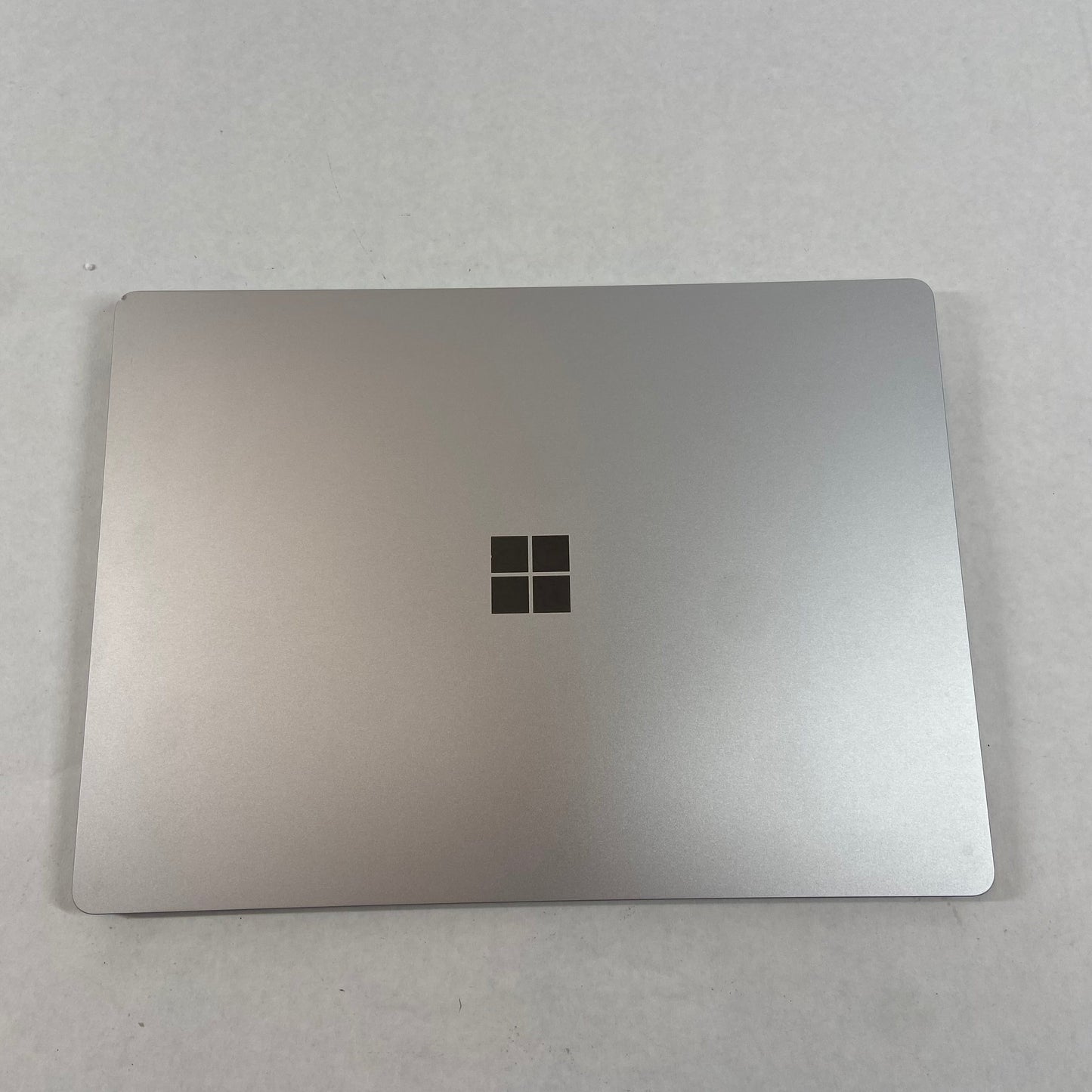 Microsoft Surface Laptop 4 1950 13.5" i5-1145G7 2.6GHz 8GB RAM 256GB SSD