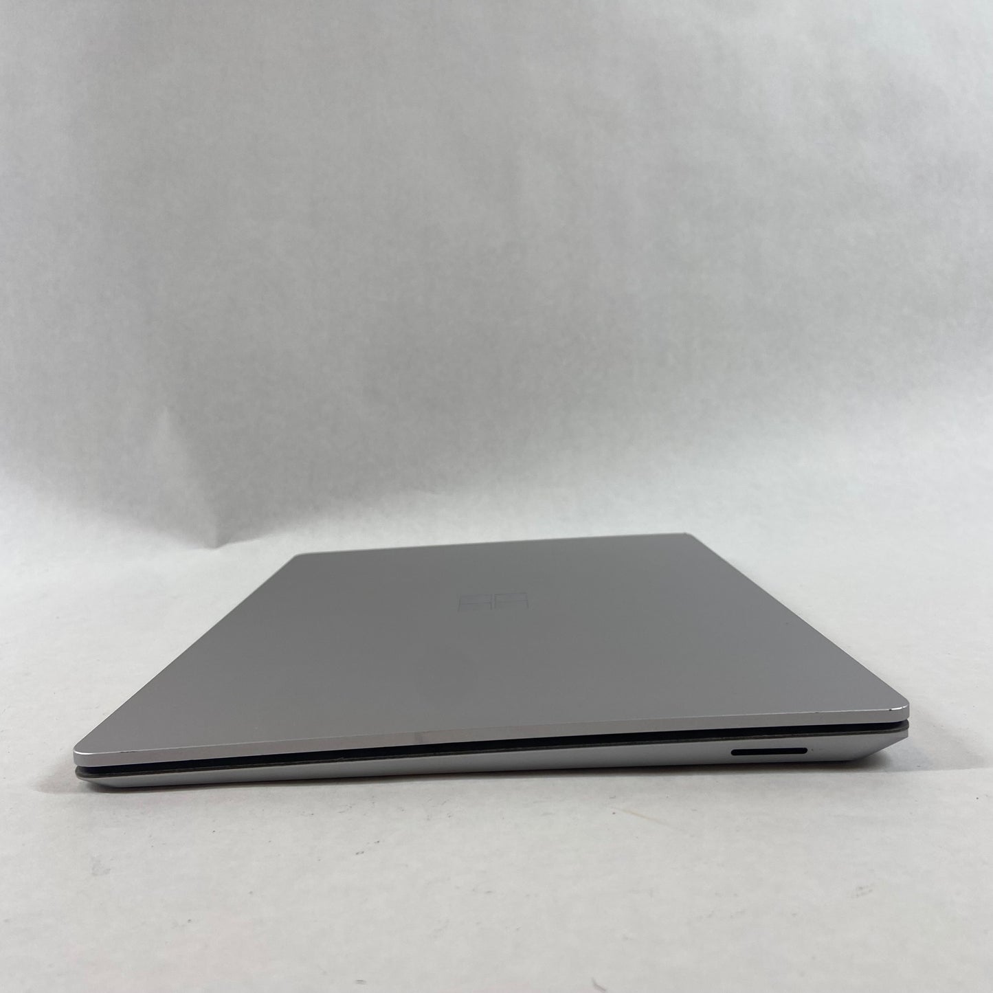 Microsoft Surface Laptop 4 1950 13.5" i5-1145G7 2.6GHz 8GB RAM 256GB SSD