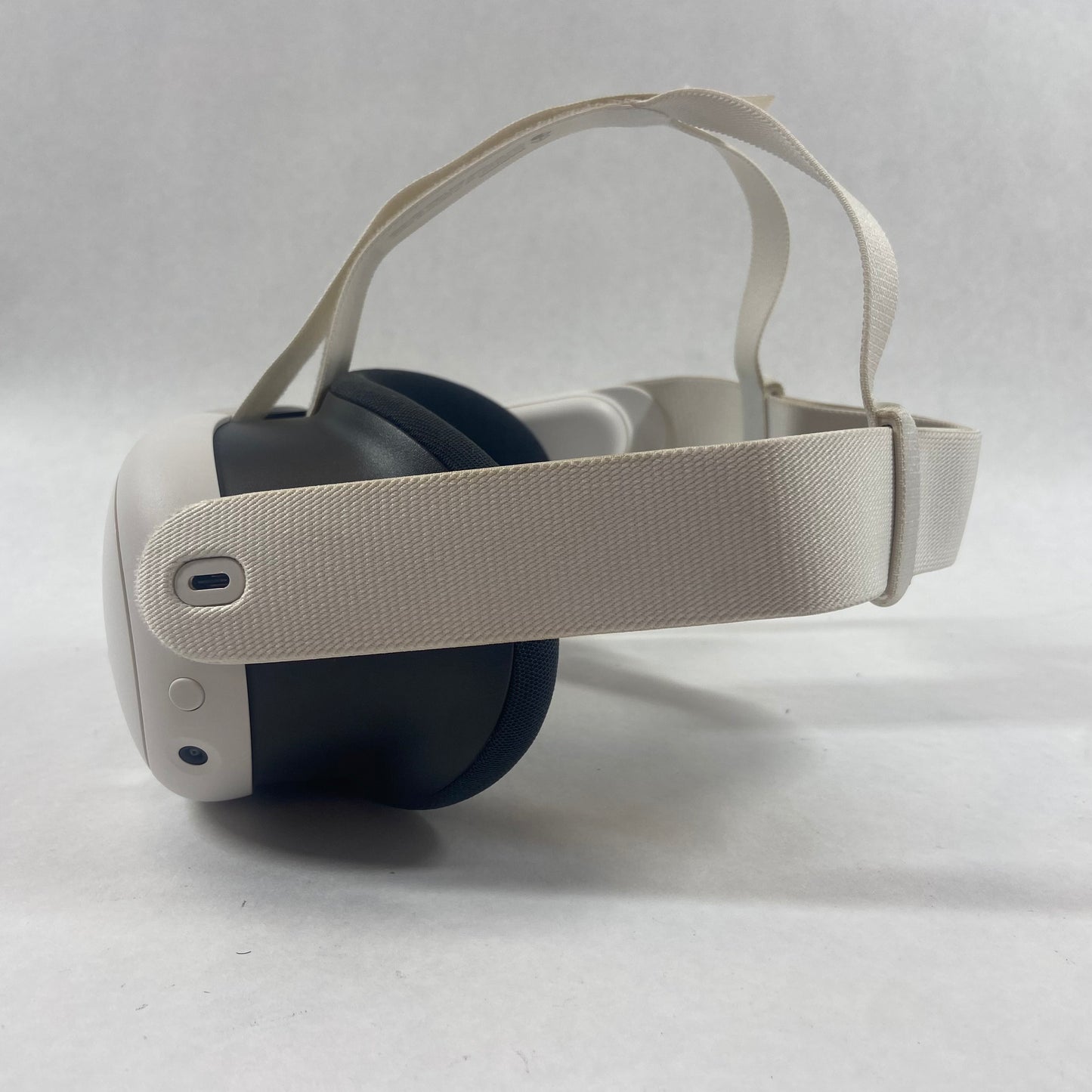 Meta Quest 3 128GB Standalone All-in-One VR Headset Only