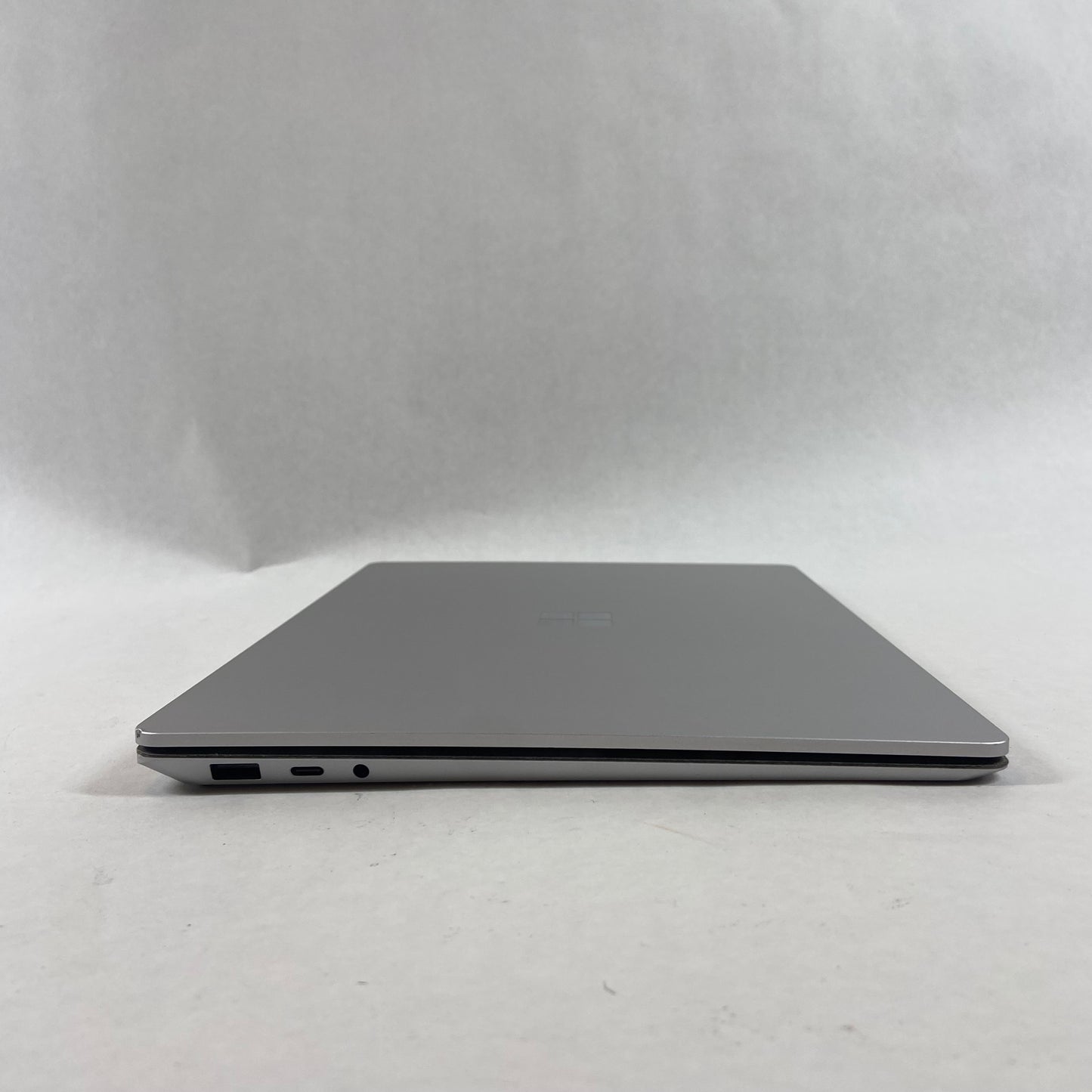 Microsoft Surface Laptop 4 1950 13.5" i5-1145G7 2.6GHz 8GB RAM 256GB SSD
