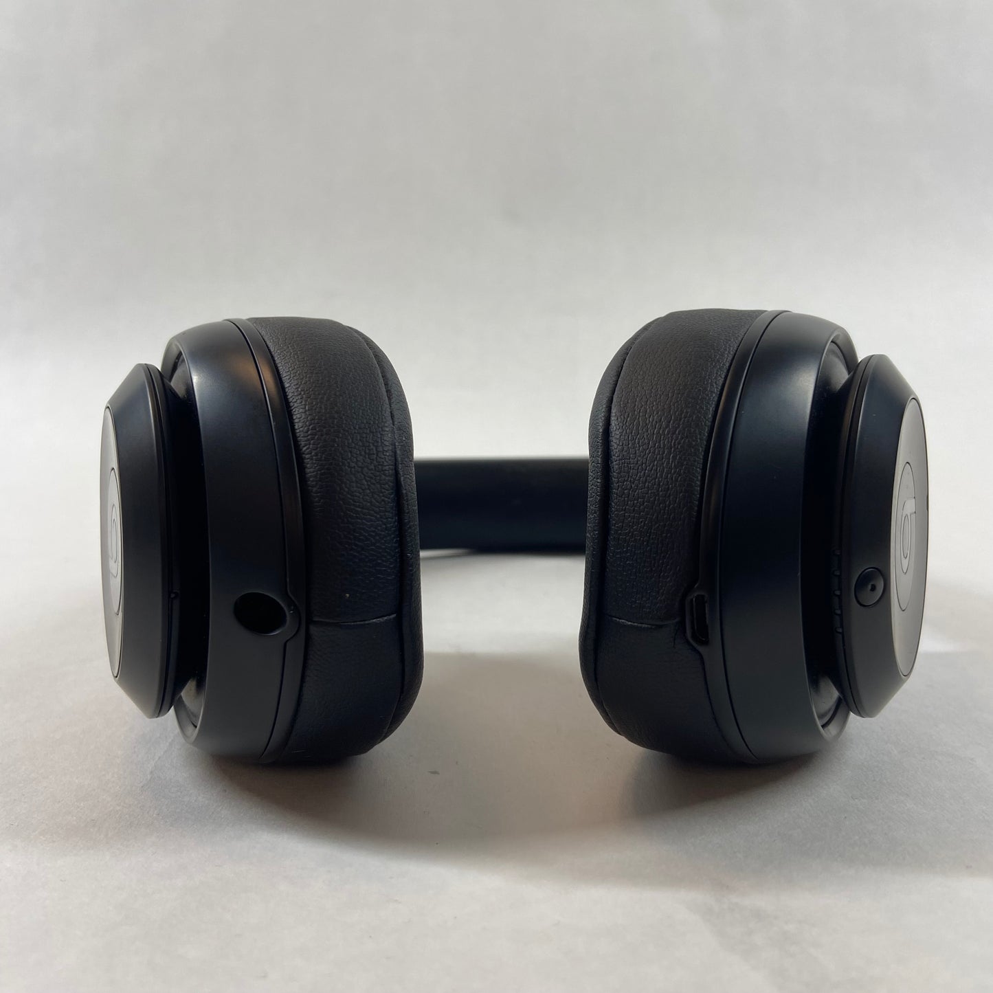 Beats Studio3 Wireless Over-Ear Bluetooth Headphones Black MX3X2LL/A