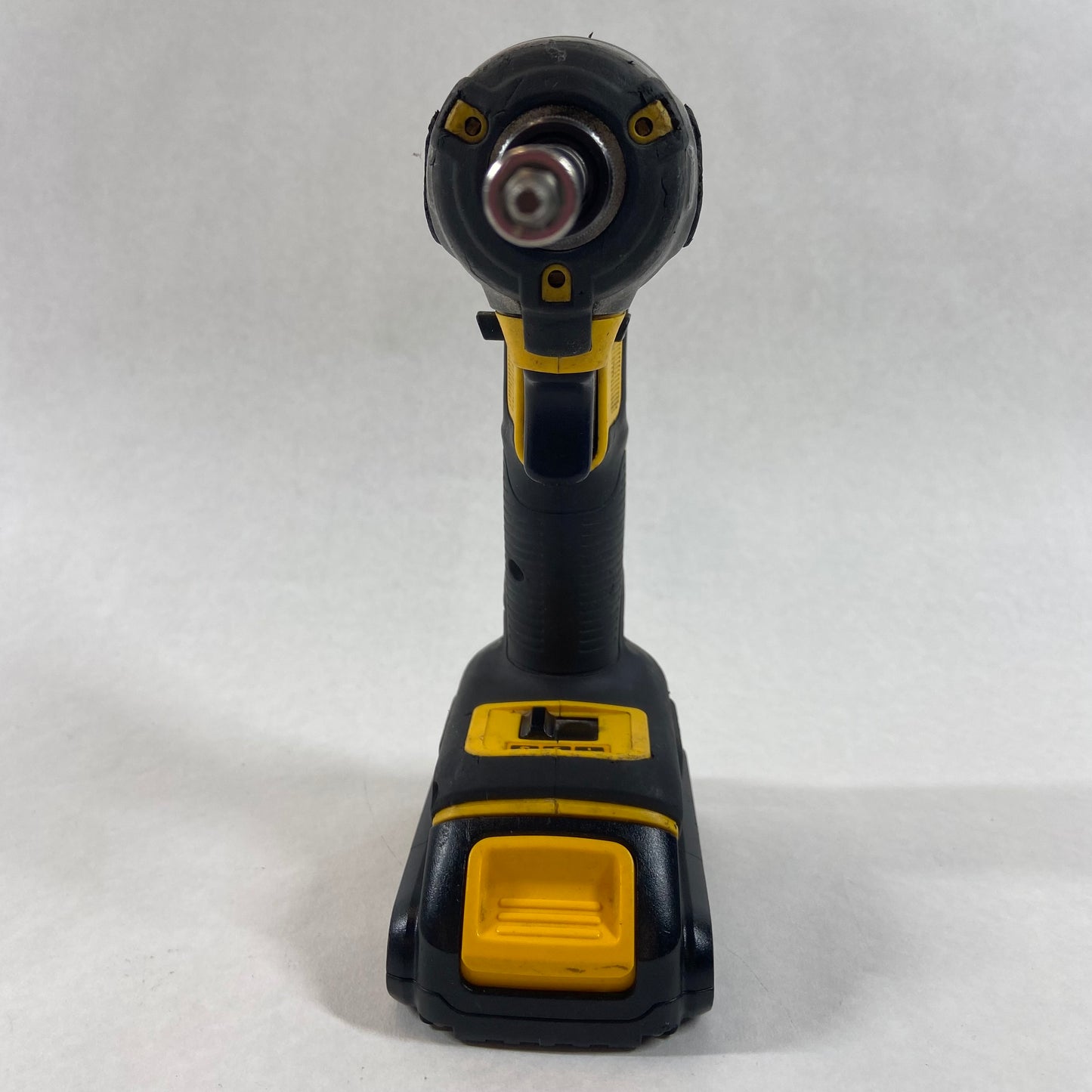 DeWalt DCF887 20V MAX 1/4" Impact Driver Kit