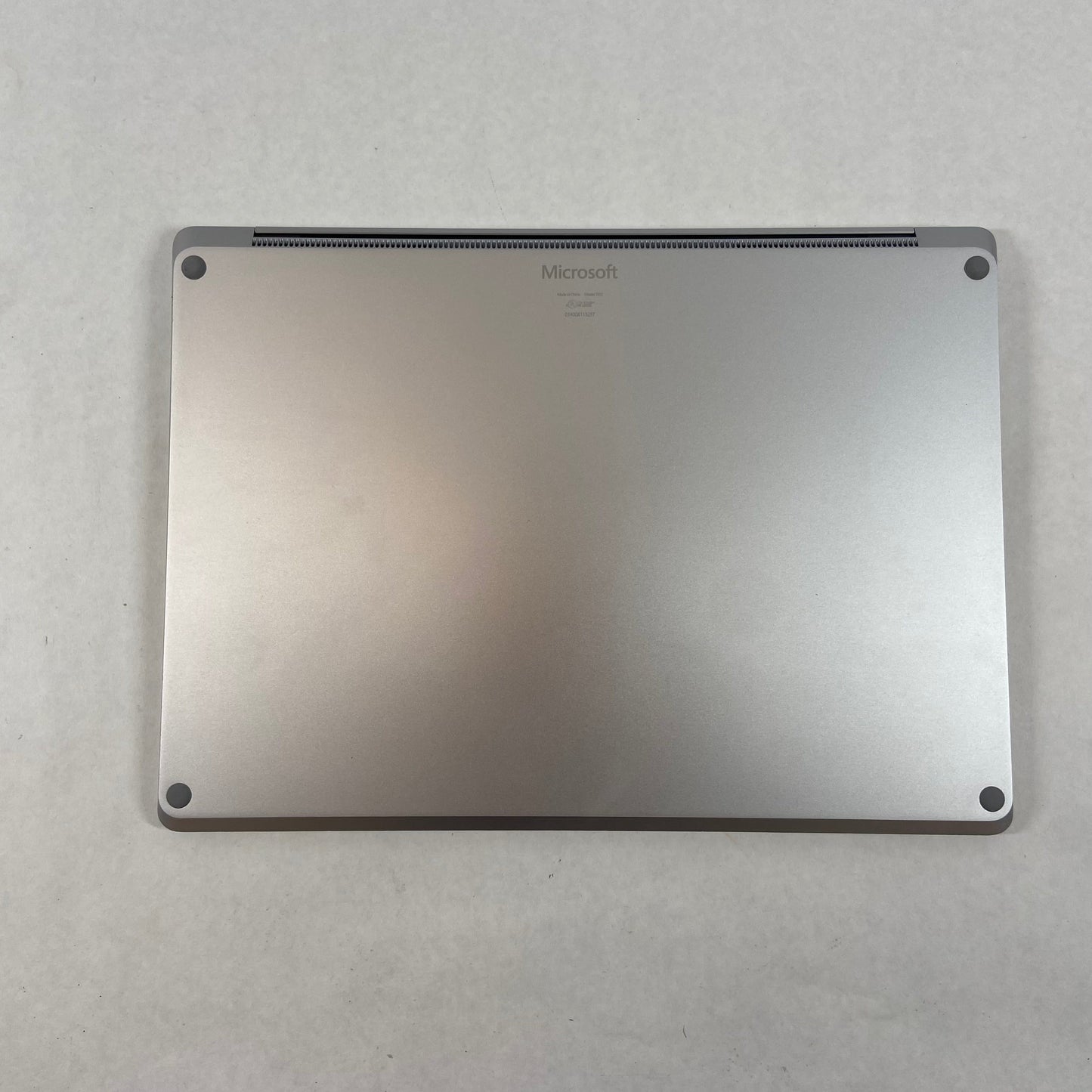 Microsoft Surface Laptop 4 1950 13.5" i5-1145G7 2.6GHz 8GB RAM 256GB SSD