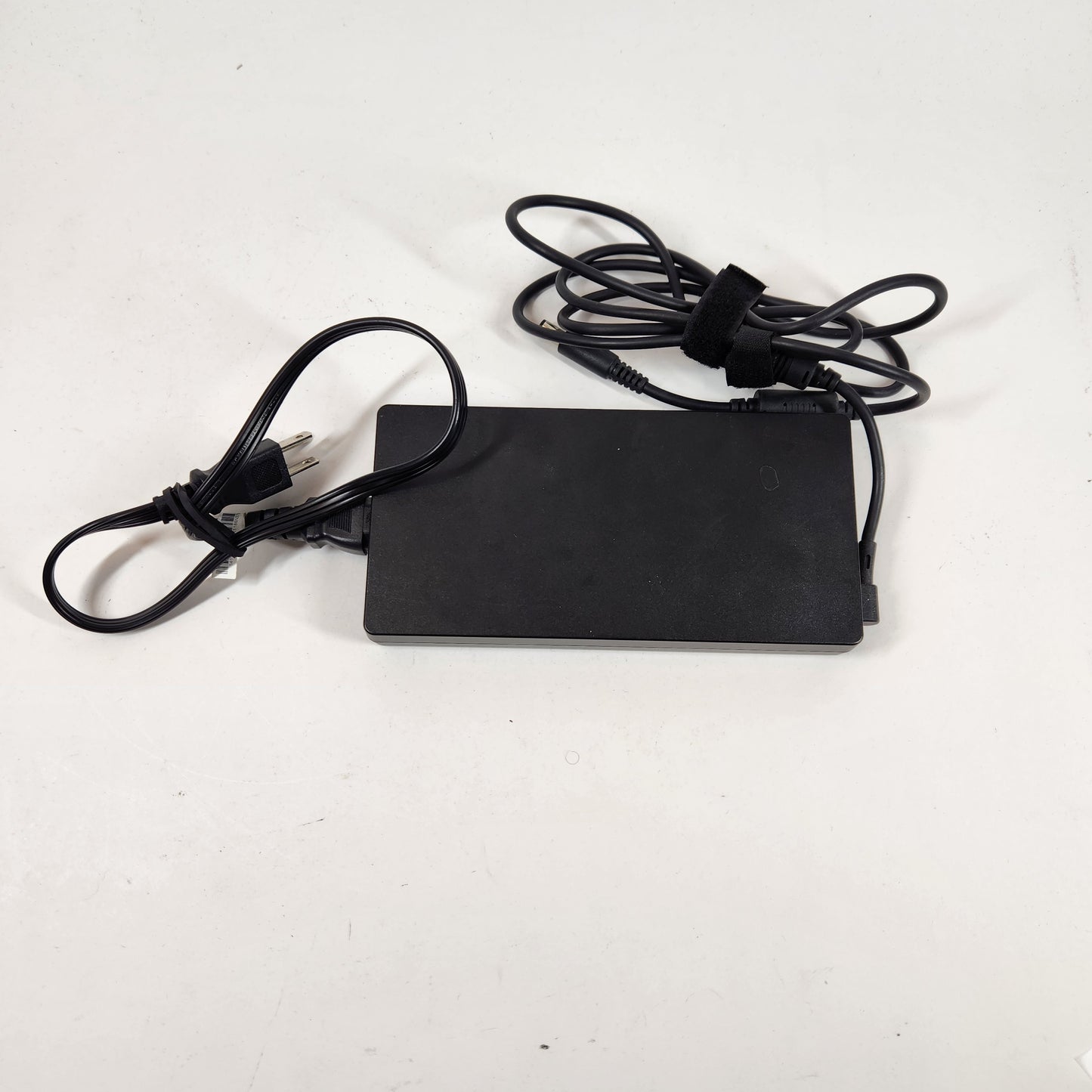 Intel NUC NUC8HV i7-8809g 3.10GHz 16GB RAM 1TB SSD Radeon RX Vega M GH Mini PC