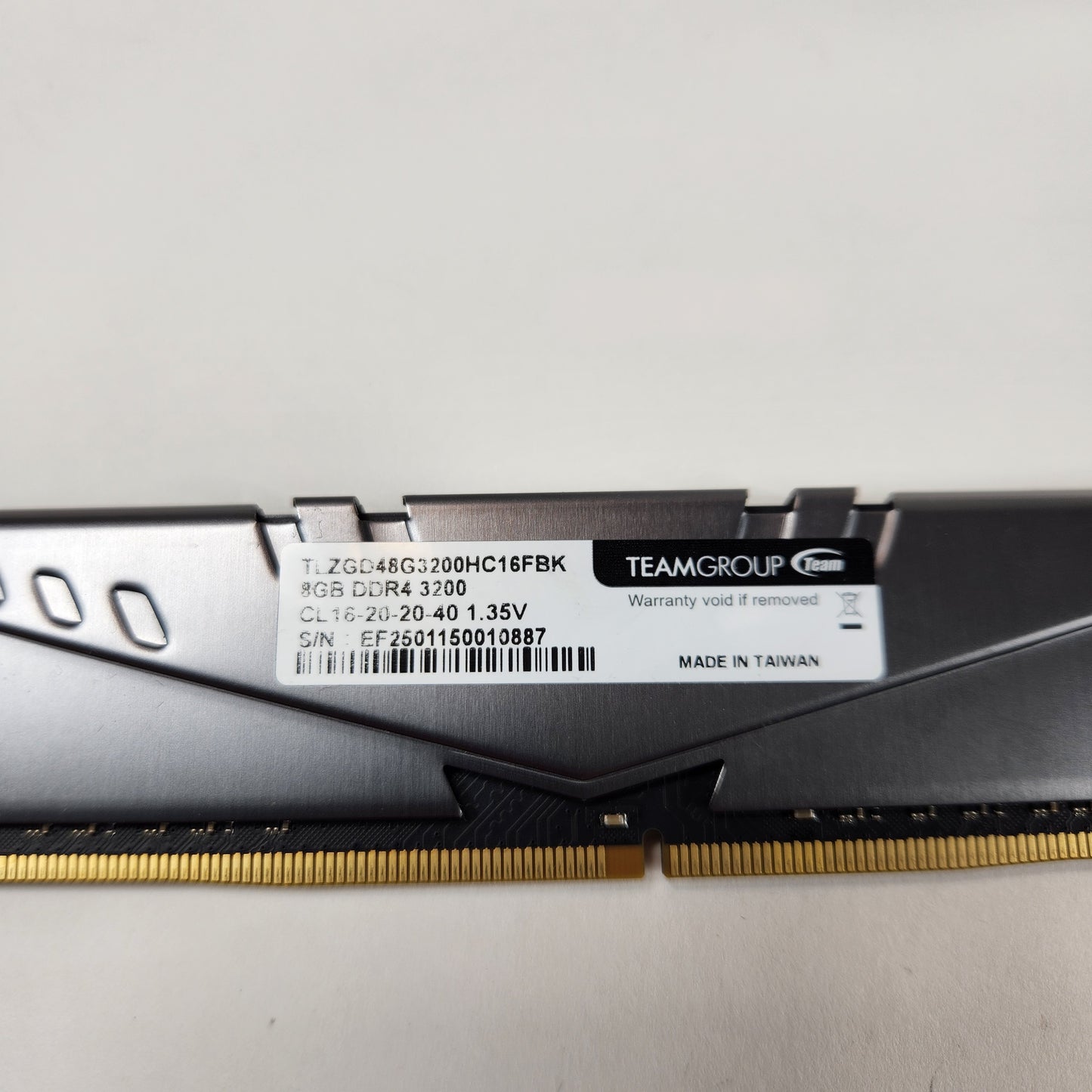 TeamGroup T-Force Vulcan 16GB (2x8GB) RAM DDR4 3200MHz TLZGD48G3200HC16FBK