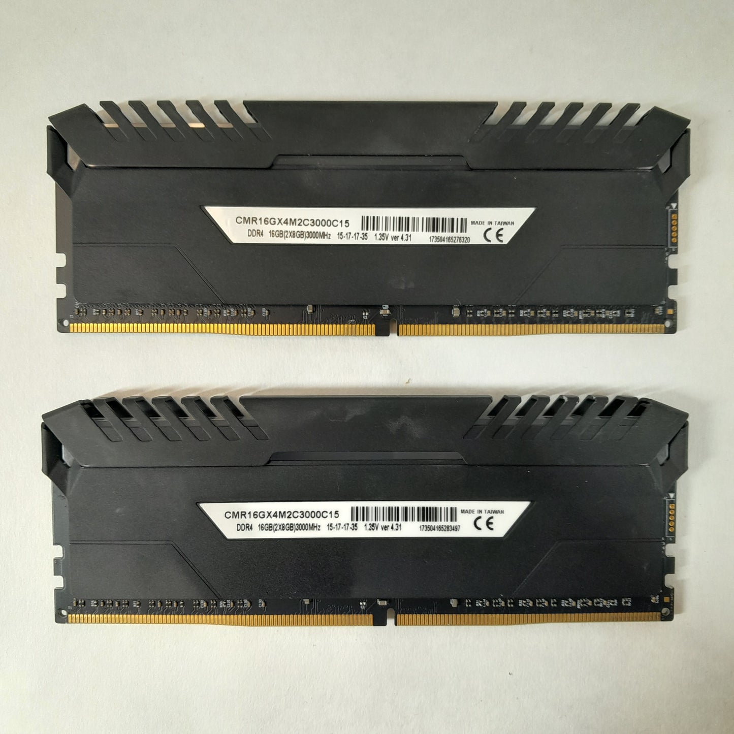 Corsair Vengeance RGB Pro 16GB (2x8GB) RAM DDR4 3200MHz CMR16GX4M2C300C15