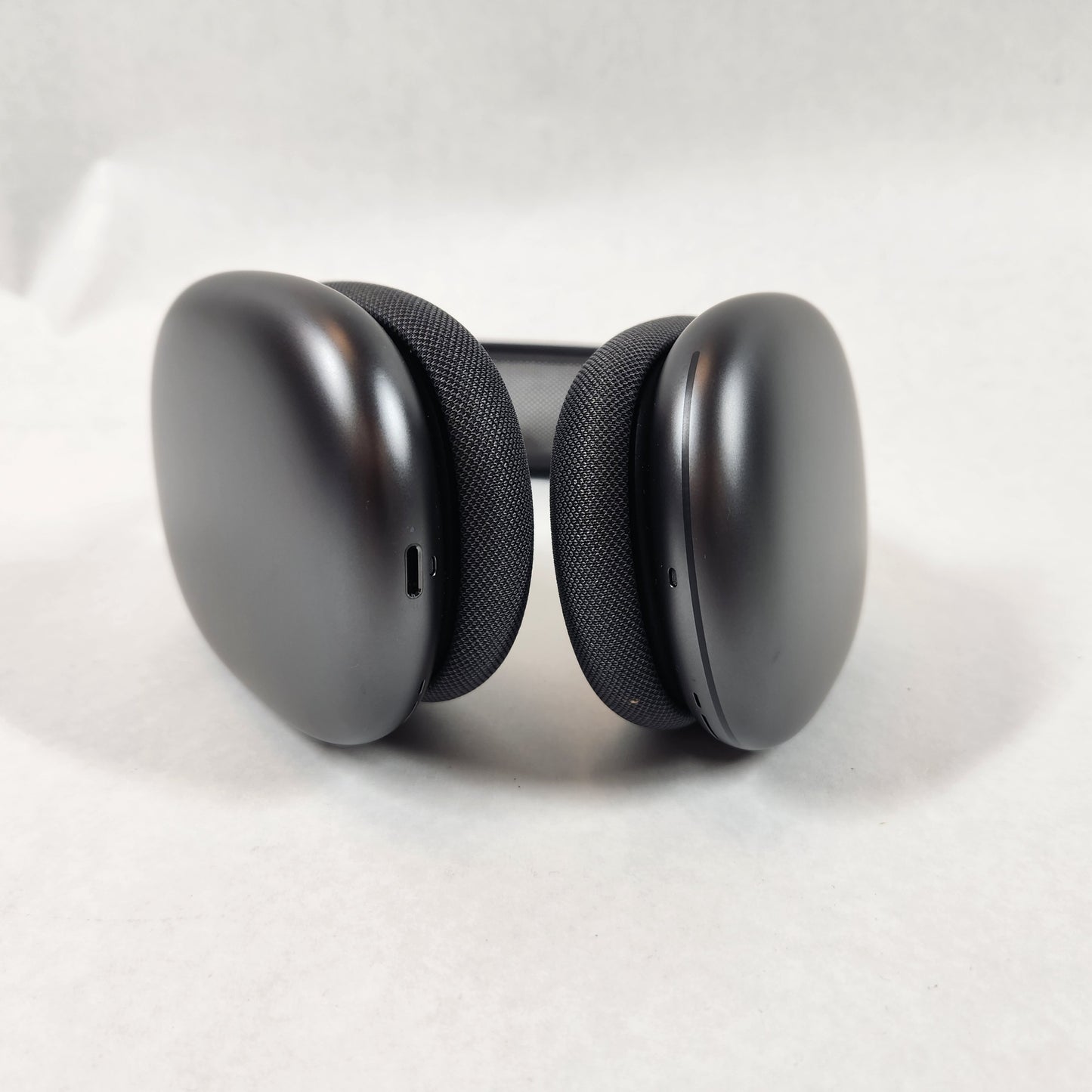 Apple AirPods Max USB-C Wireless Headphones Space Gray MGYH3AM/A