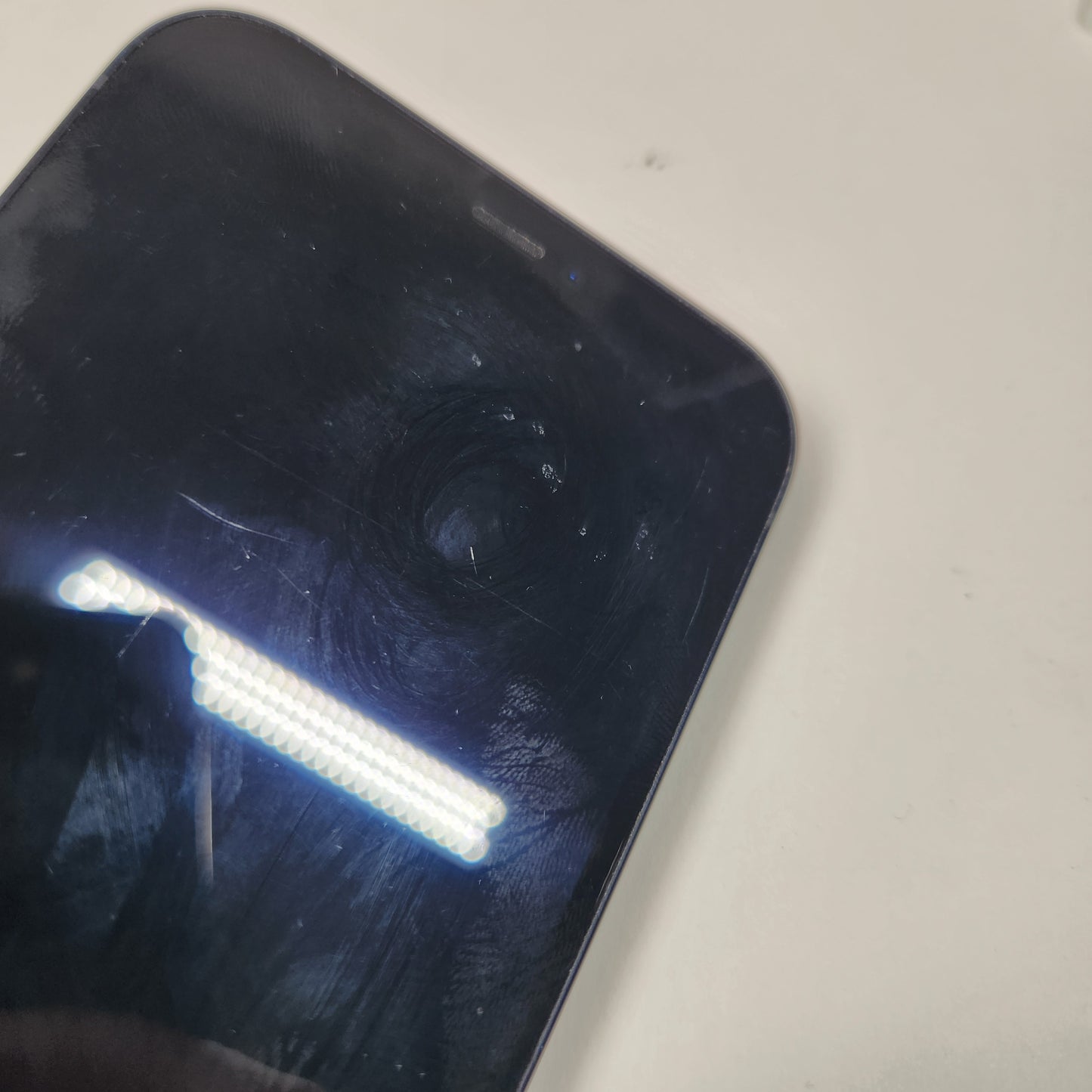 Factory Unlocked Apple iPhone 12 64GB Black MGF43LL/A