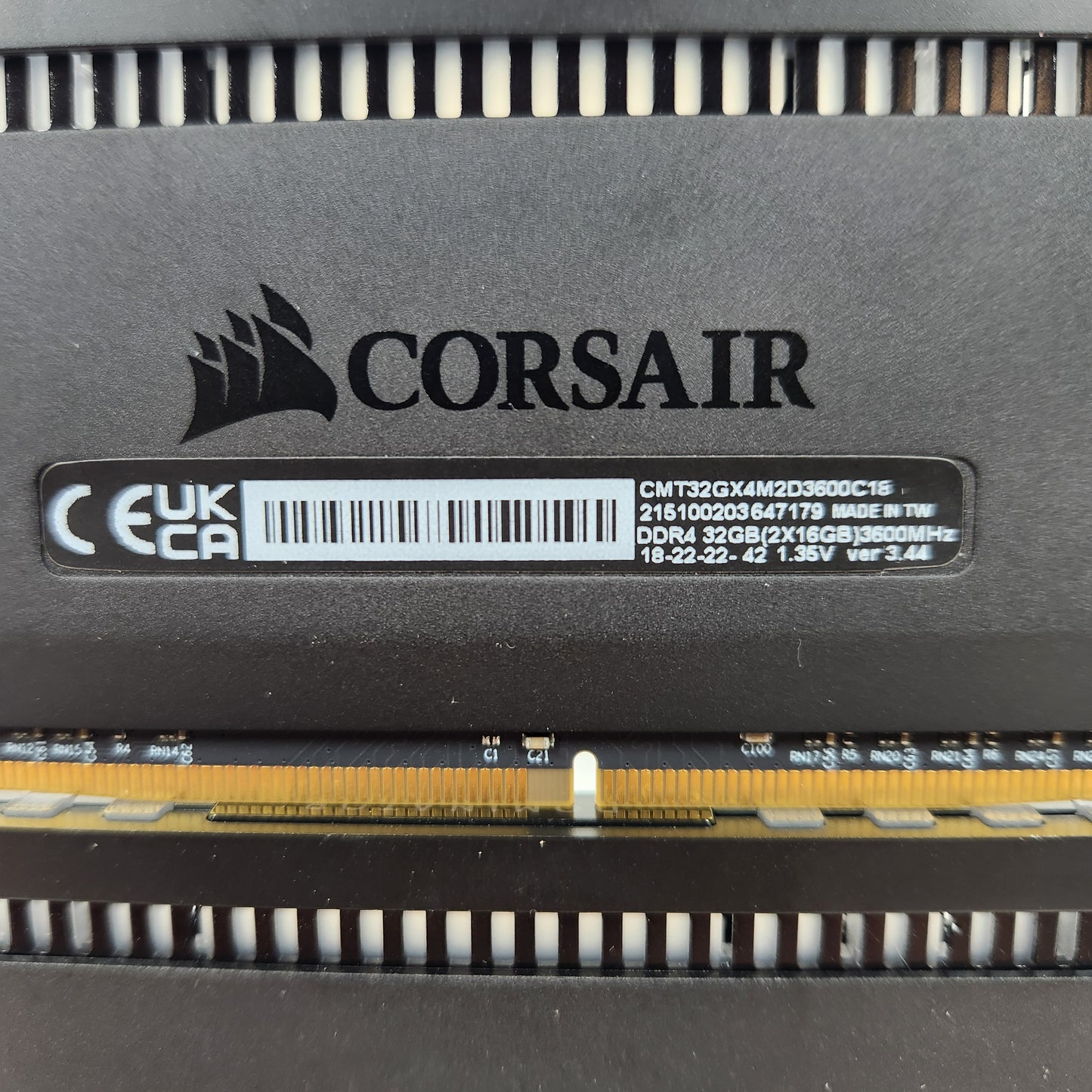 Corsair Dominator Platinum RGB 32GB (2x16GB) RAM DDR4 3600MHz CMT32GX4M2D3600C18