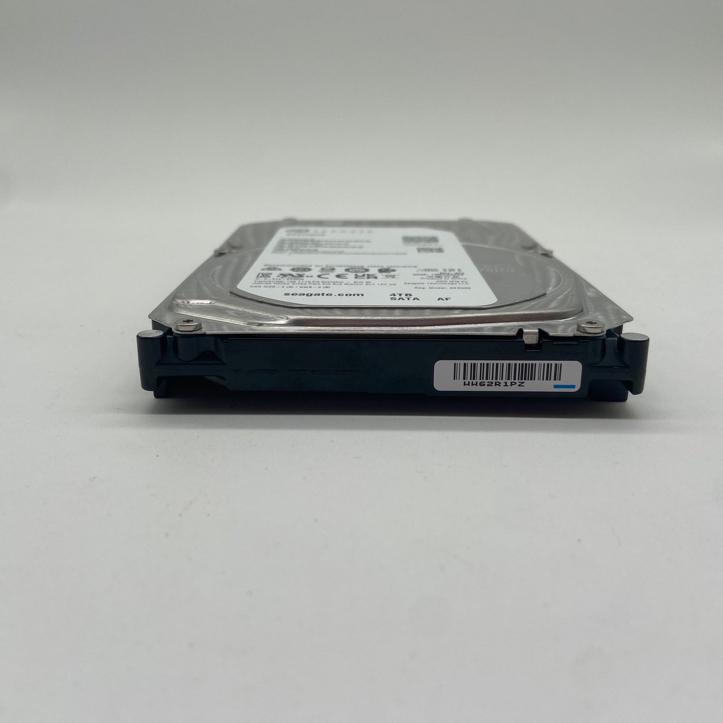 Seagate Skyhawk 4TB 3.5" HDD SATA III 6Gbps 3CU104-500