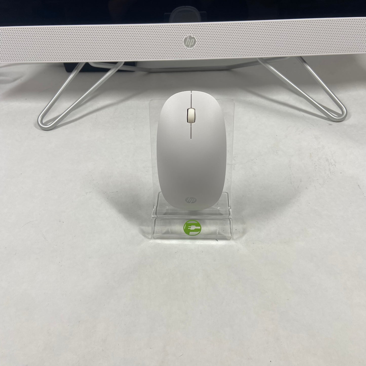 HP All-in-One 27-CB0244 27" Ryzen 7 5700U 1.80GHz 12GB RAM 1TB SSD FHD AIO