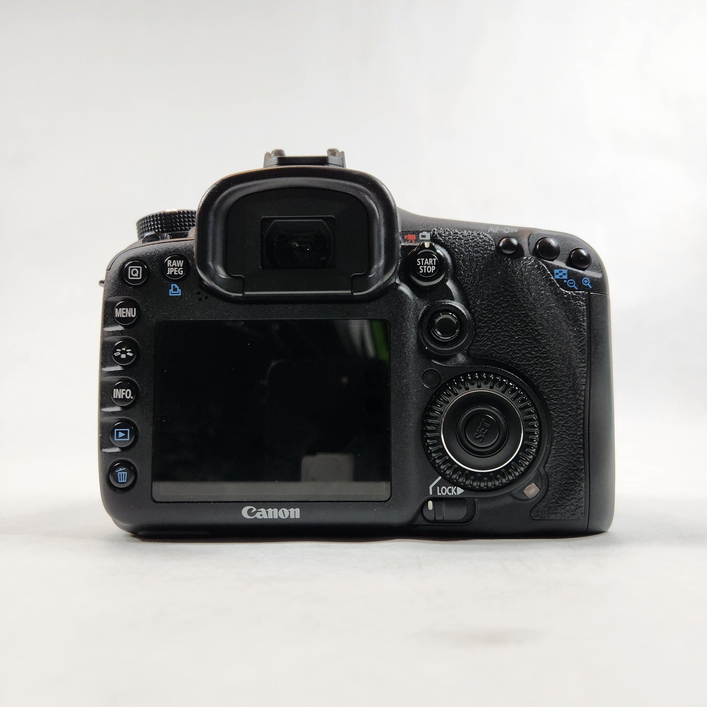 Canon EOS 7D 18.0MP Digital SLR DSLR Camera
