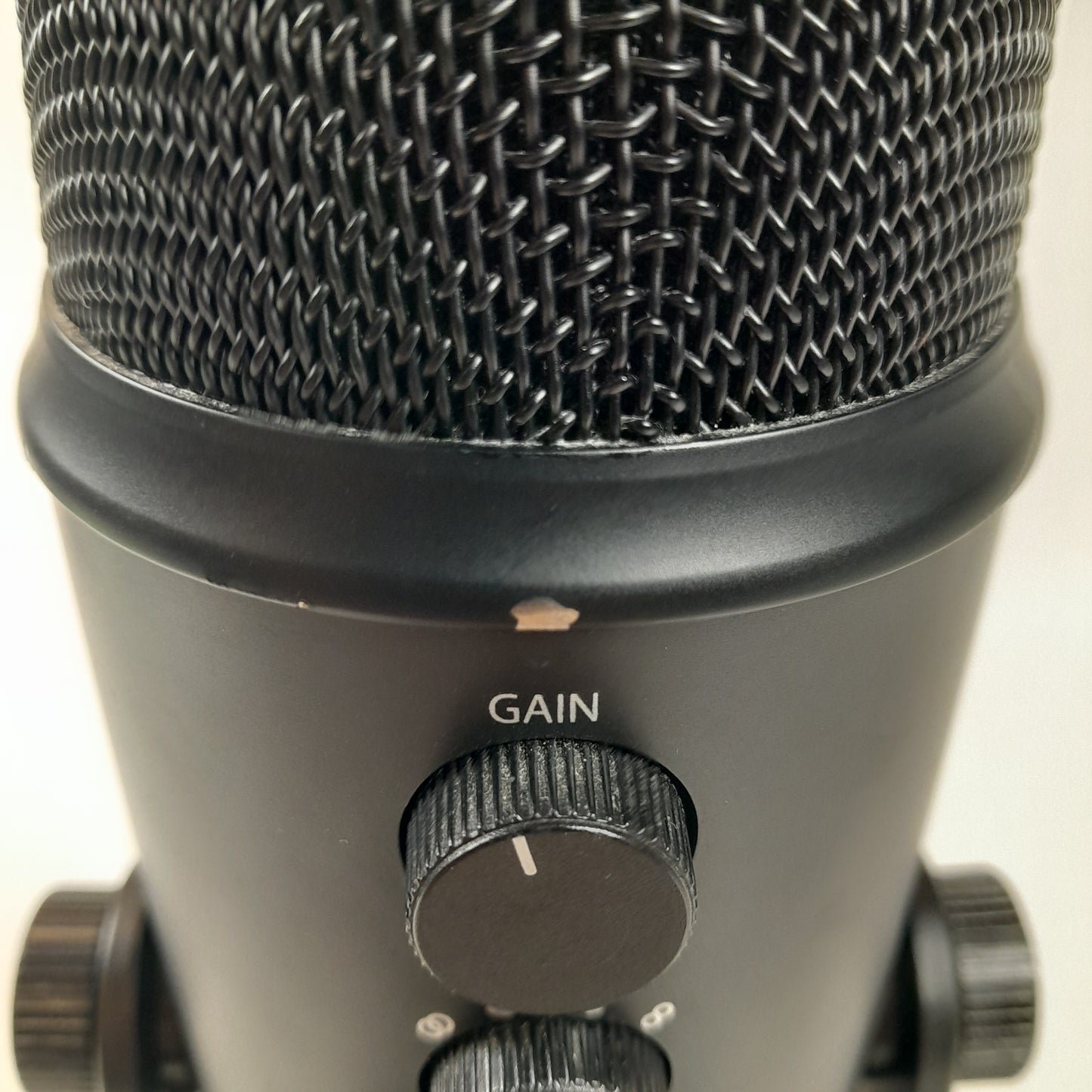 Blue Yeti Professional 20 Hz - 20 kHz Microphone