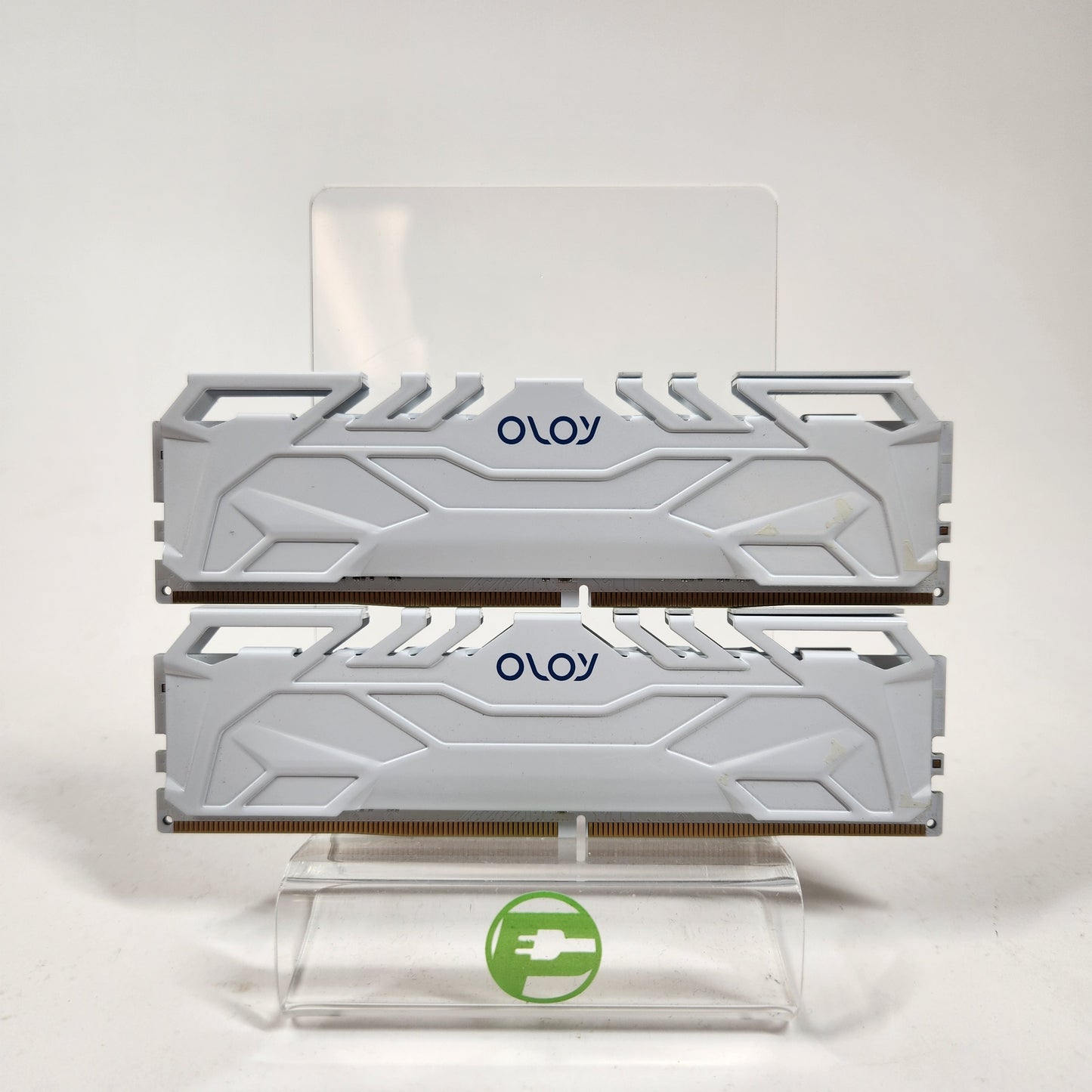 OLOy White Owl 16GB (2x8GB) RAM DDR4 2666MHz MD4U082616BHDA