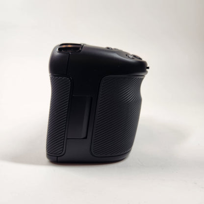 Blackmagic Design Pocket Cinema Camera 4K  9MP 4K Digital Camera Body only