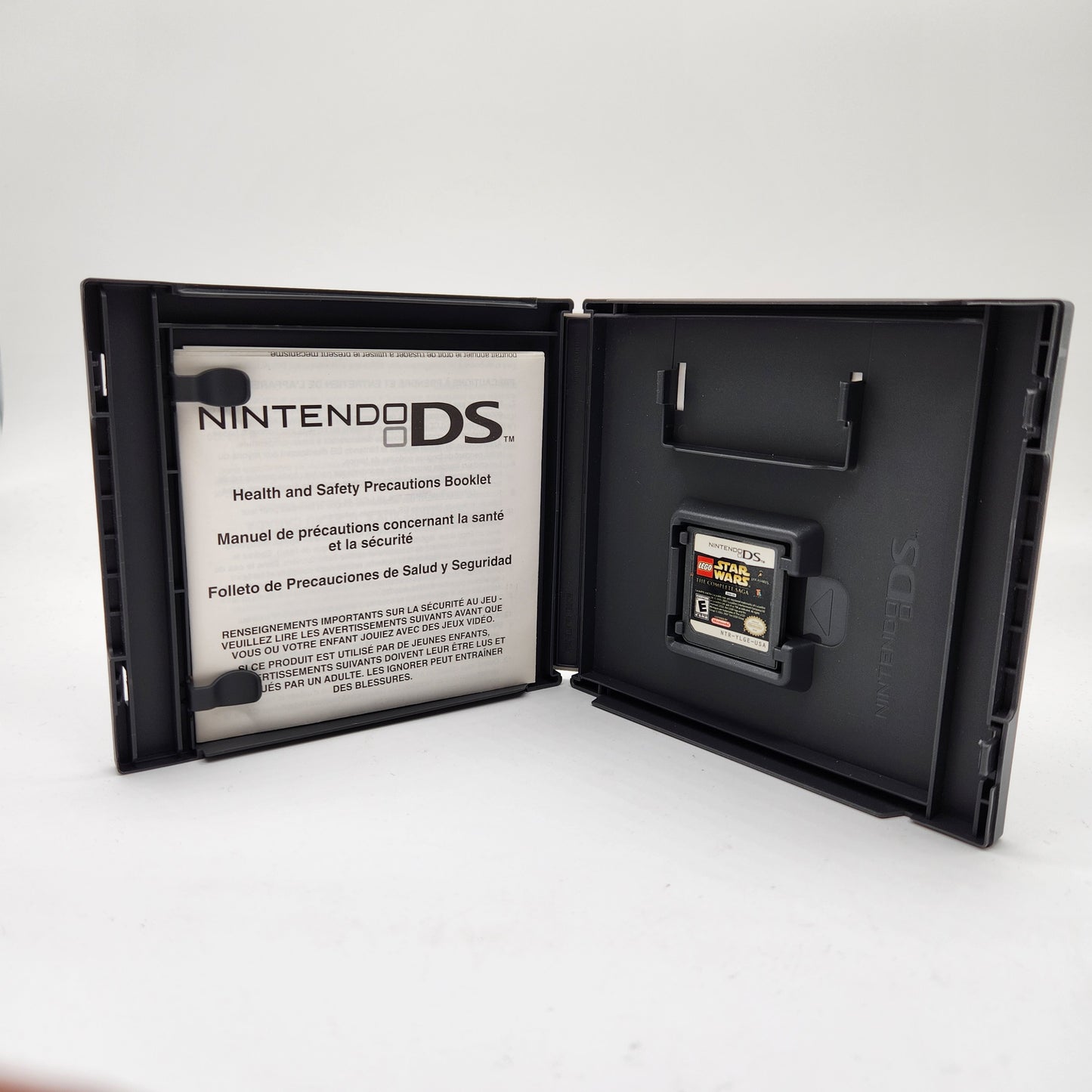 LEGO Star Wars Complete Saga (Nintendo DS, 2007)