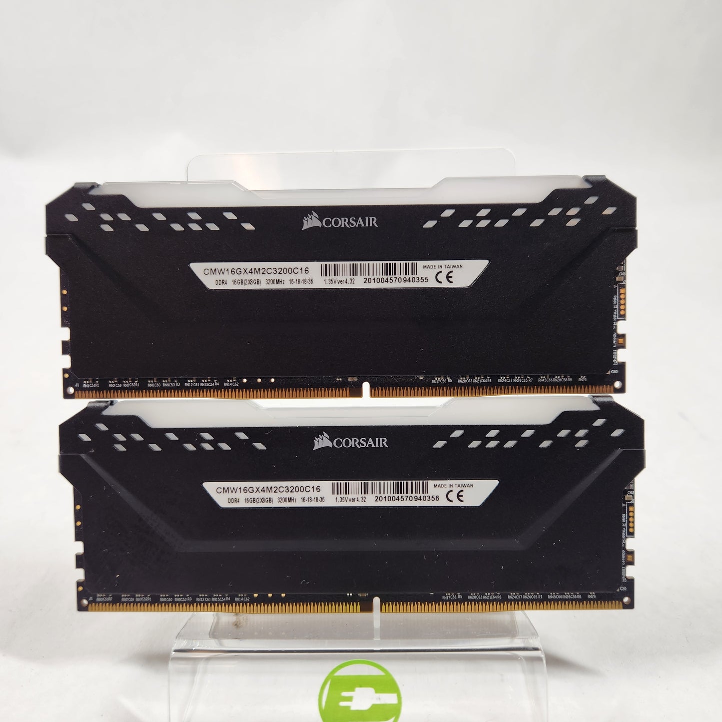 Corsair Vengeance RGB Pro 16GB (2x8GB) RAM DDR4 3200MHz CMW16GX4M2C3200C16