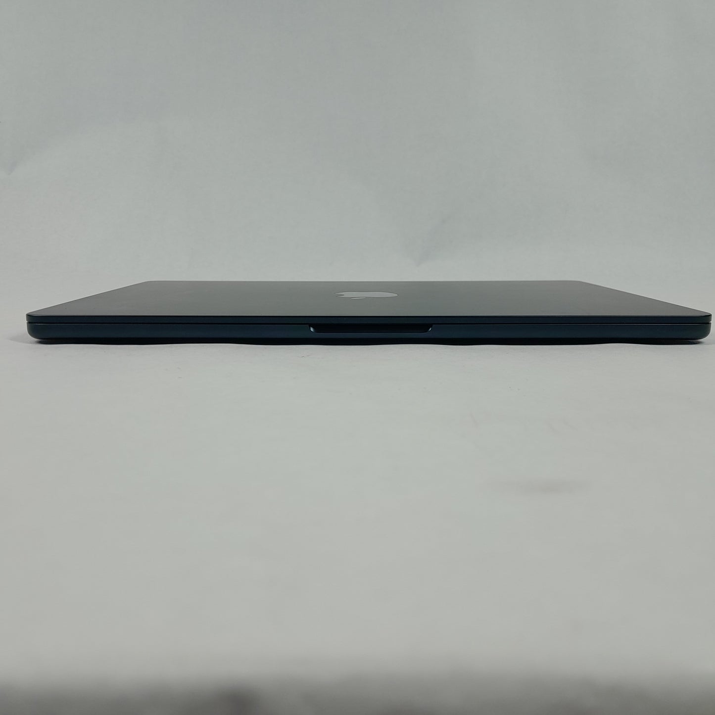 2022 Apple MacBook Air 13.6" M2 8C GPU 3.5GHz 8GB RAM 512GB SSD A2681