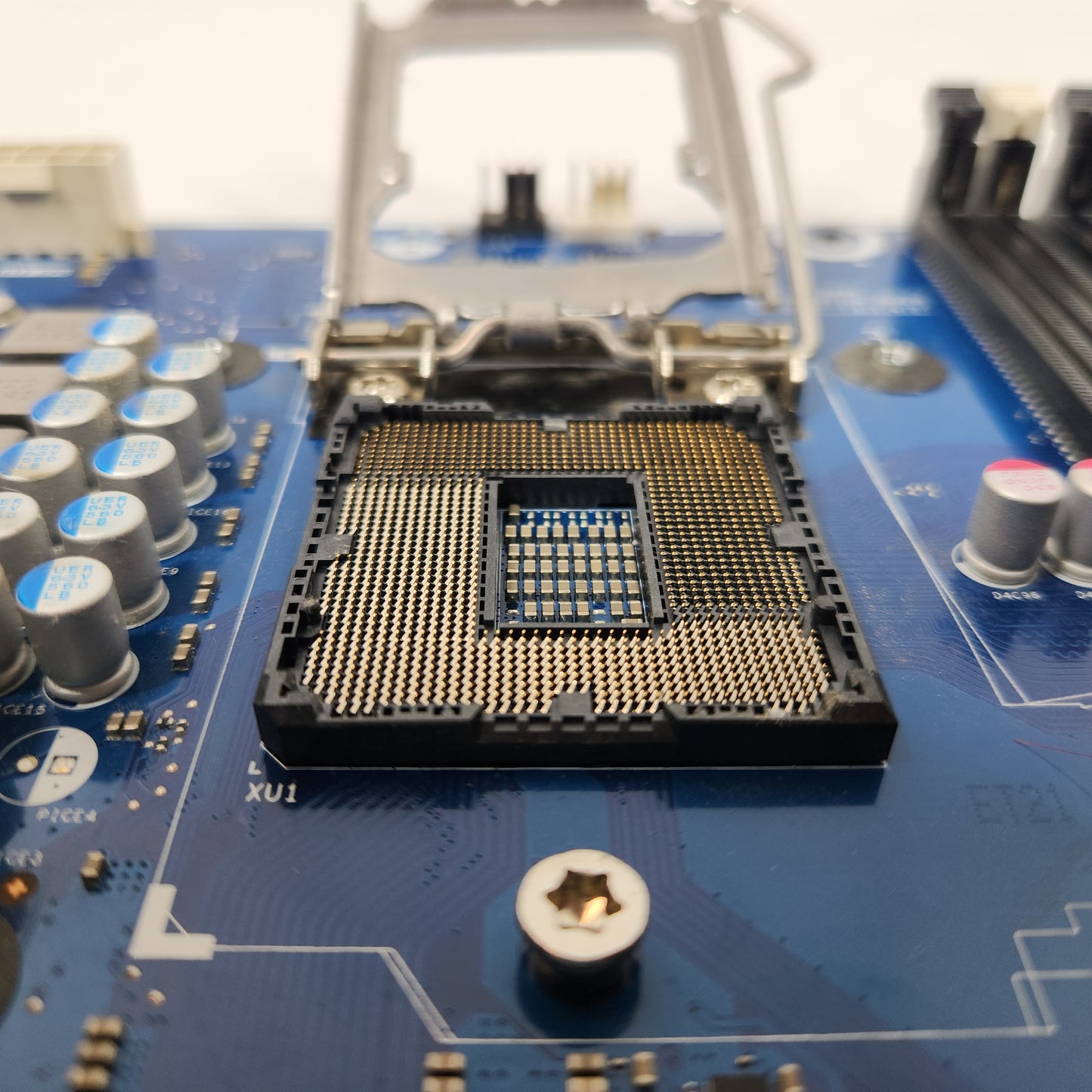 Dell Alienware Aurora R12 LGA 1200 mATX Intel DDR4 Motherboard