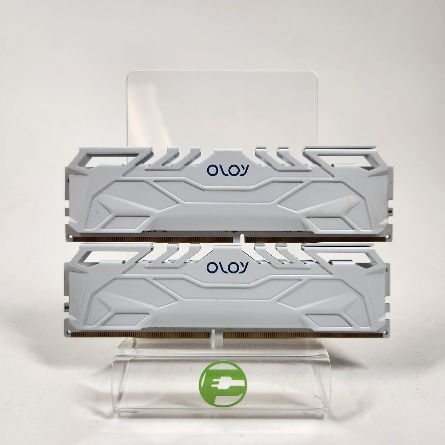 OLOy White Owl 16GB (2x8GB) RAM DDR4 2666MHz MD4U082616BHDA