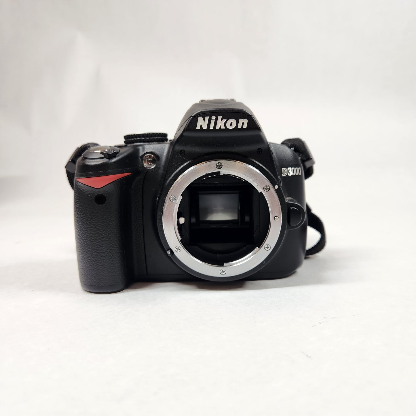 Nikon D3000 10.2MP Digital SLR DSLR Camera
