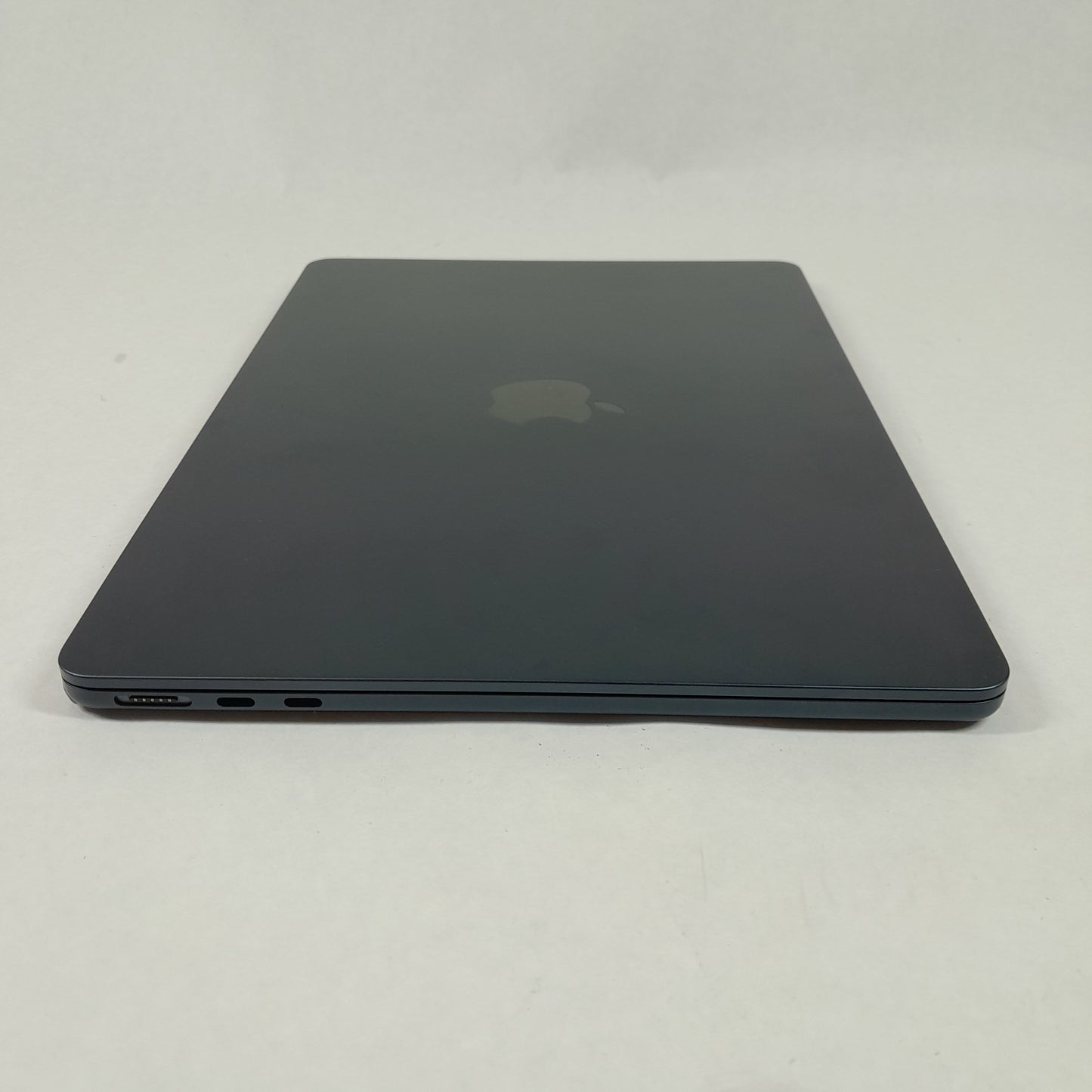 2024 Apple MacBook Air 13" M3 8C GPU 4.0GHz 16GB RAM 256GB SSD A3113