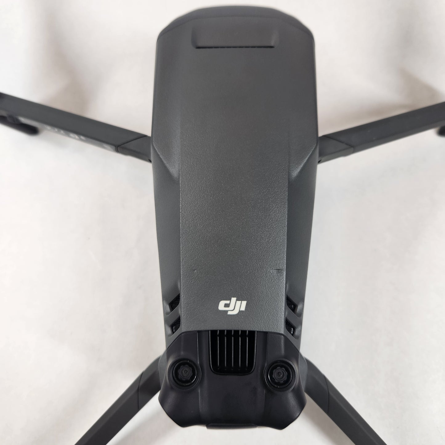 DJI Mavic 3 Pro FlyMore 4K Quadcopter Camera Drone CP.MA.00000654.01