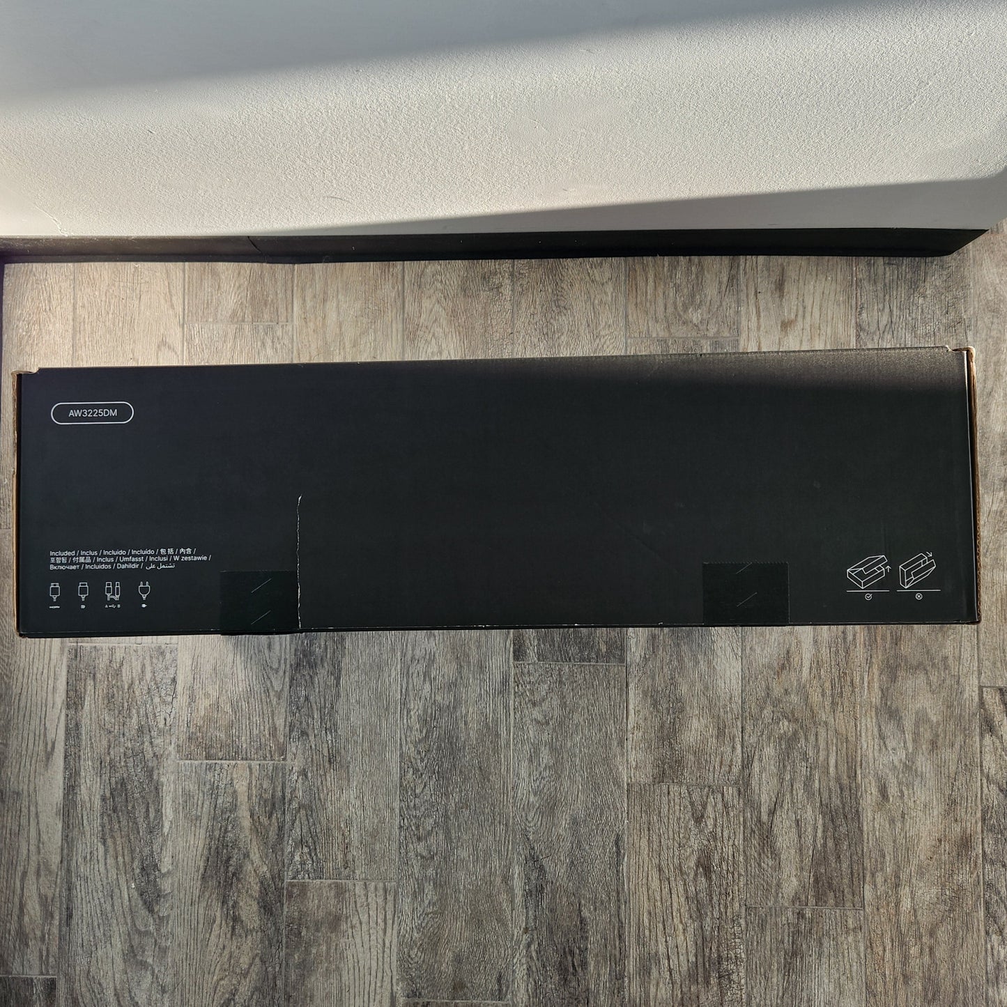 Alienware 32" AW3225DM Curved Gaming Monitor QHD VA 180Hz DisplayHDR 400