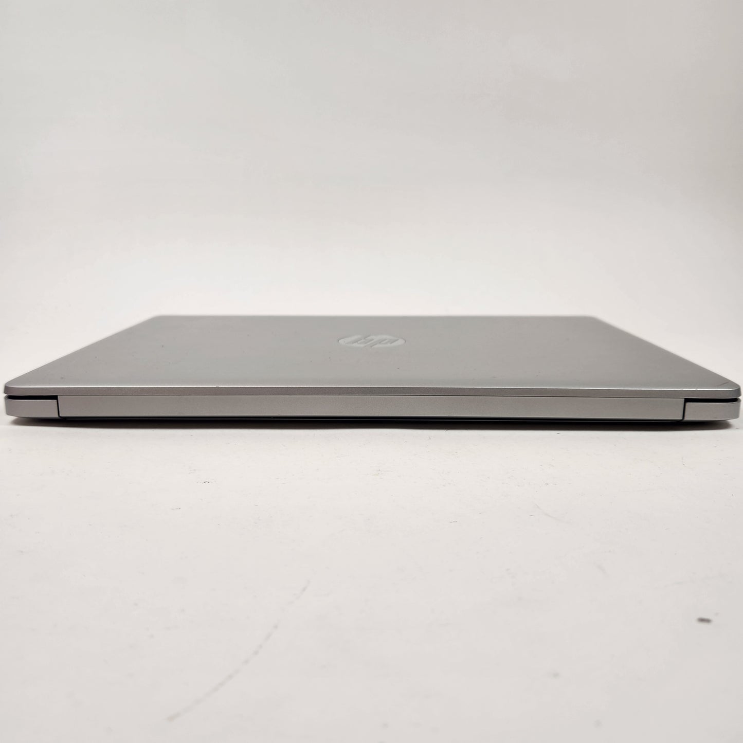 HP Laptop 15-DW0037WM 15.6" i3-8145U 2.1GHz 8GB RAM 1TB HDD