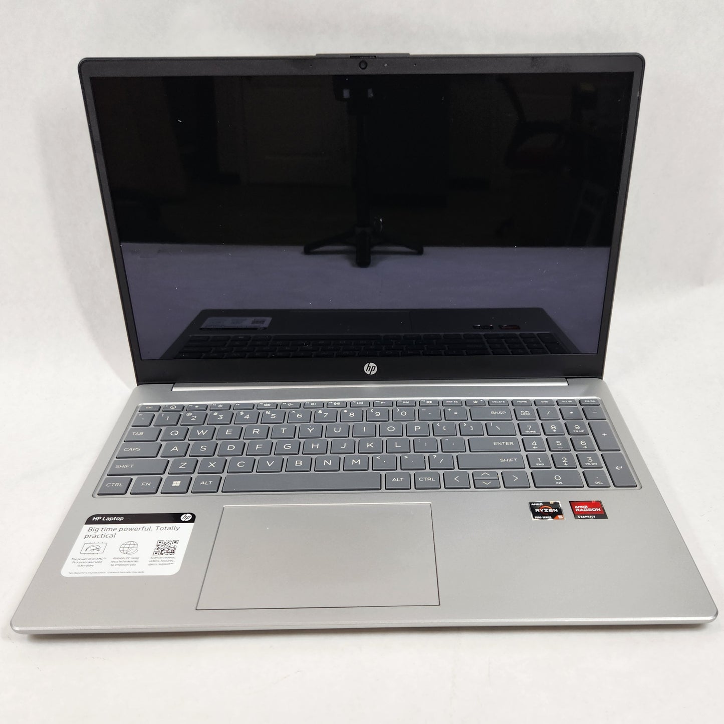 HP Laptop 15-FC0025DX 15.6" Ryzen 5 7520U 2.4GHz 8GB RAM 512GB
