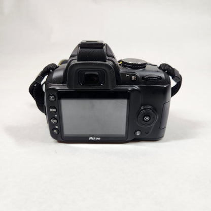 Nikon D3000 10.2MP Digital SLR DSLR Camera