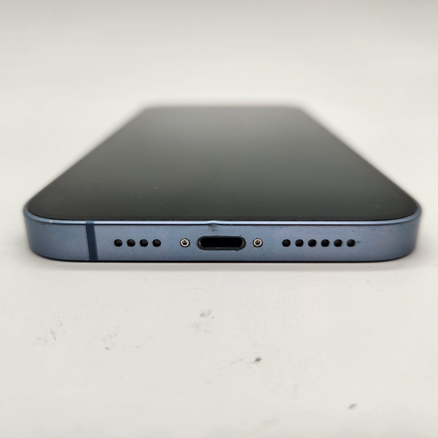 Factory Unlocked Apple iPhone 14 Plus 128GB Blue MQ3W3LL/A