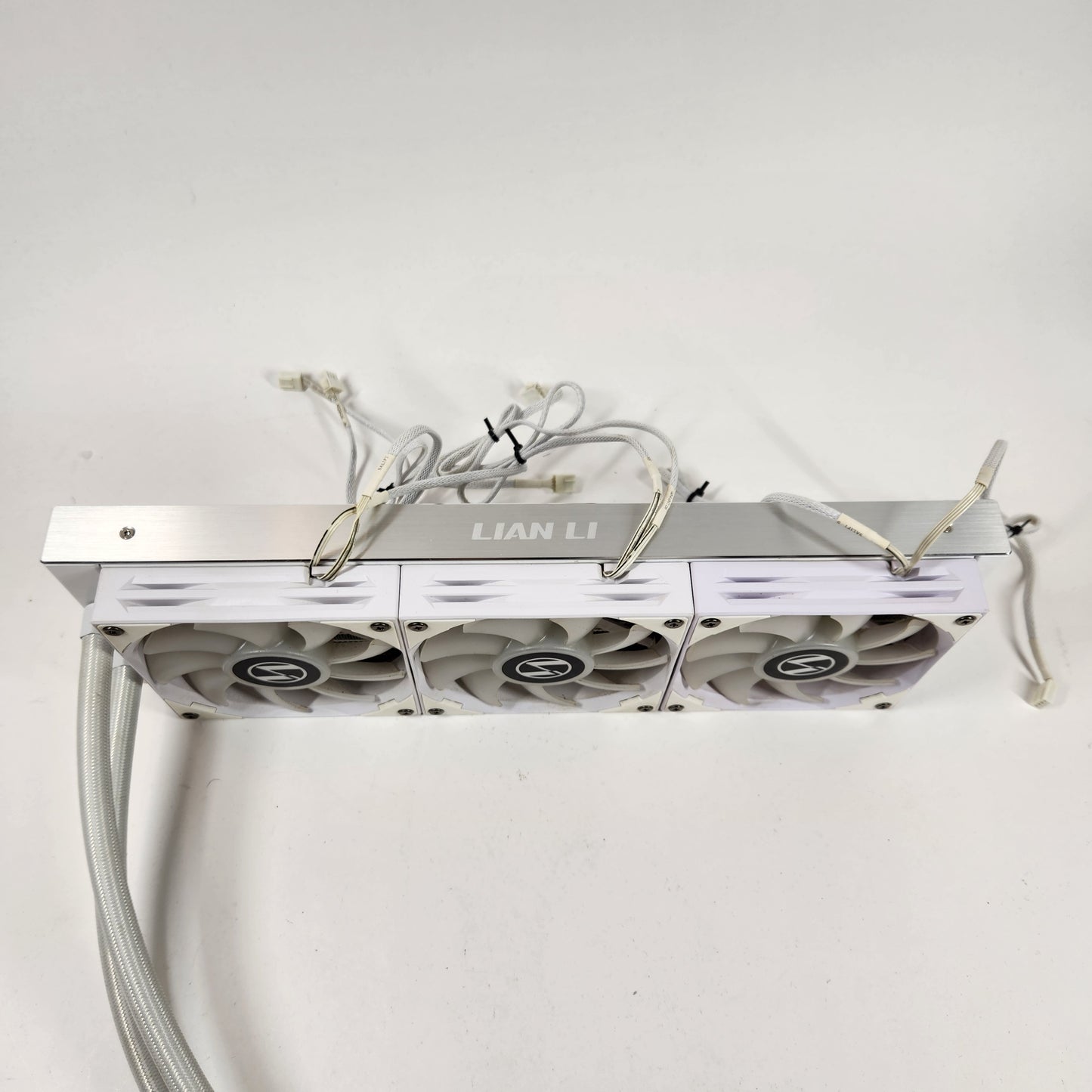 Lian Li Galahad AIO 360 White CPU COOLER For PC