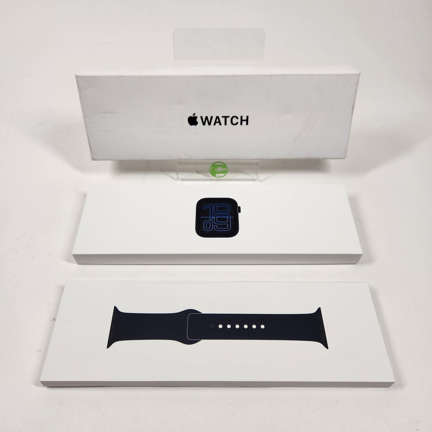 Unlocked Apple Watch SE 3 40MM Midnight Aluminum Black Sport Band MEP94LW/A