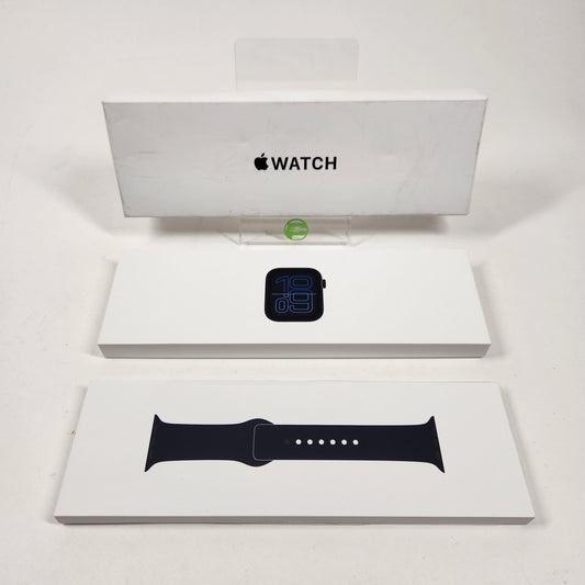 Unlocked Apple Watch SE 3 40MM Midnight Aluminum Black Sport Band MEP94LW/A