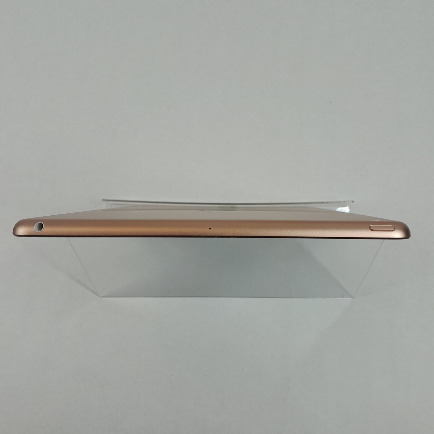 WiFi Only Apple iPad 8th Gen 32GB 15.4.1 Gold MYLC2LL/A
