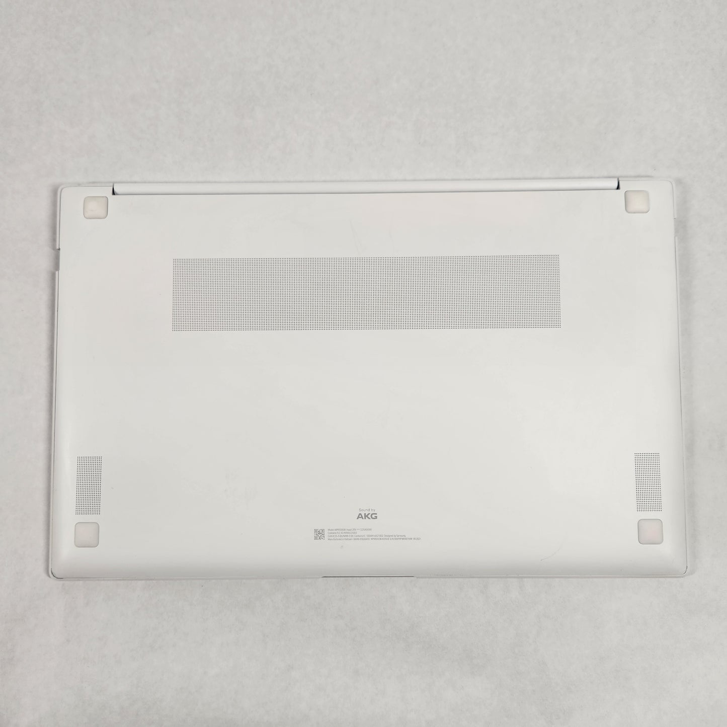 Samsung Galaxy Book Pro NP950XDB 15.6" i7-1165G7 2.8GHz 16GB RAM 512GB SSD