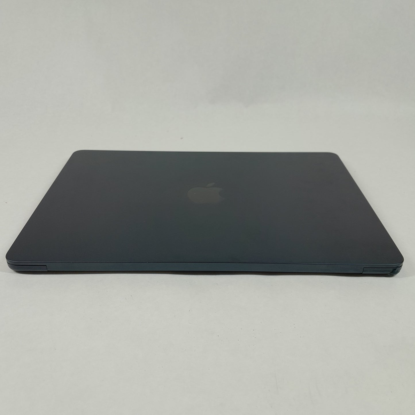 2024 Apple MacBook Air 13" M3 8C GPU 4.0GHz 16GB RAM 256GB SSD A3113