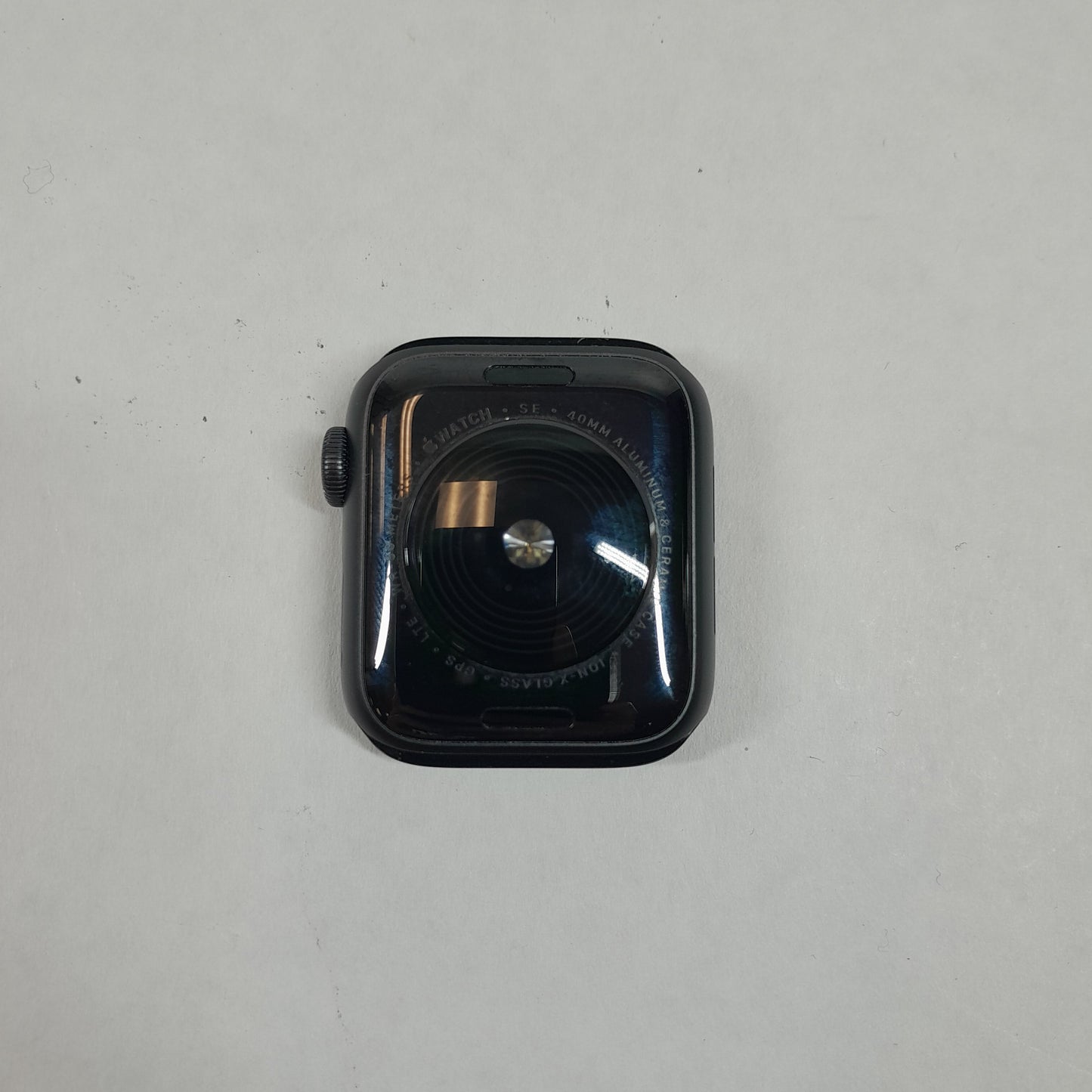 Unlocked Apple Watch SE 1st Gen 40MM Graphite Aluminum MKQR3LL/A