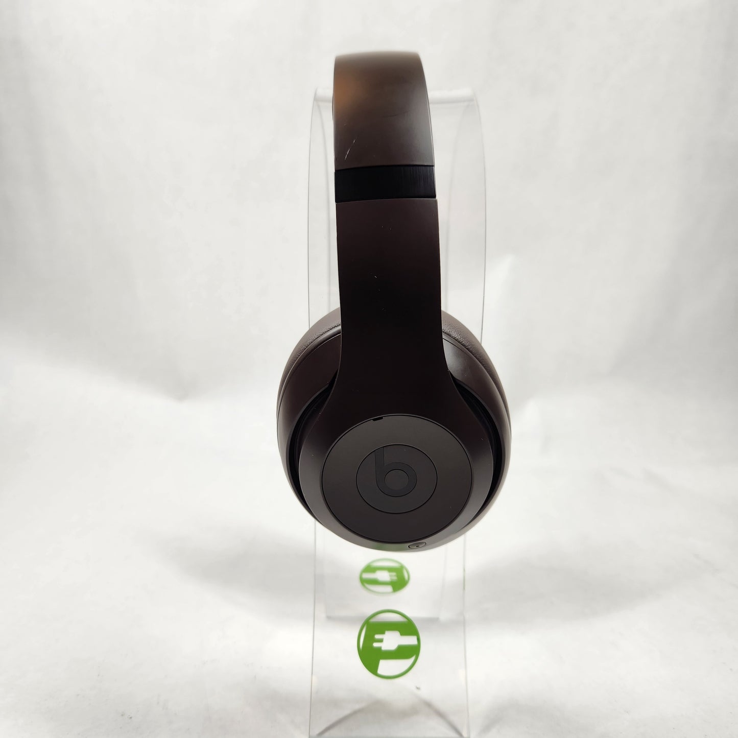Beats Studio Pro Wireless Over-Ear Bluetooth Headphones Deep Brown A2924