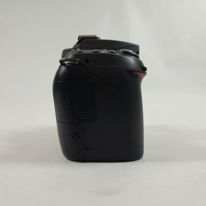 Nikon D90 12.3MP Digital Camera