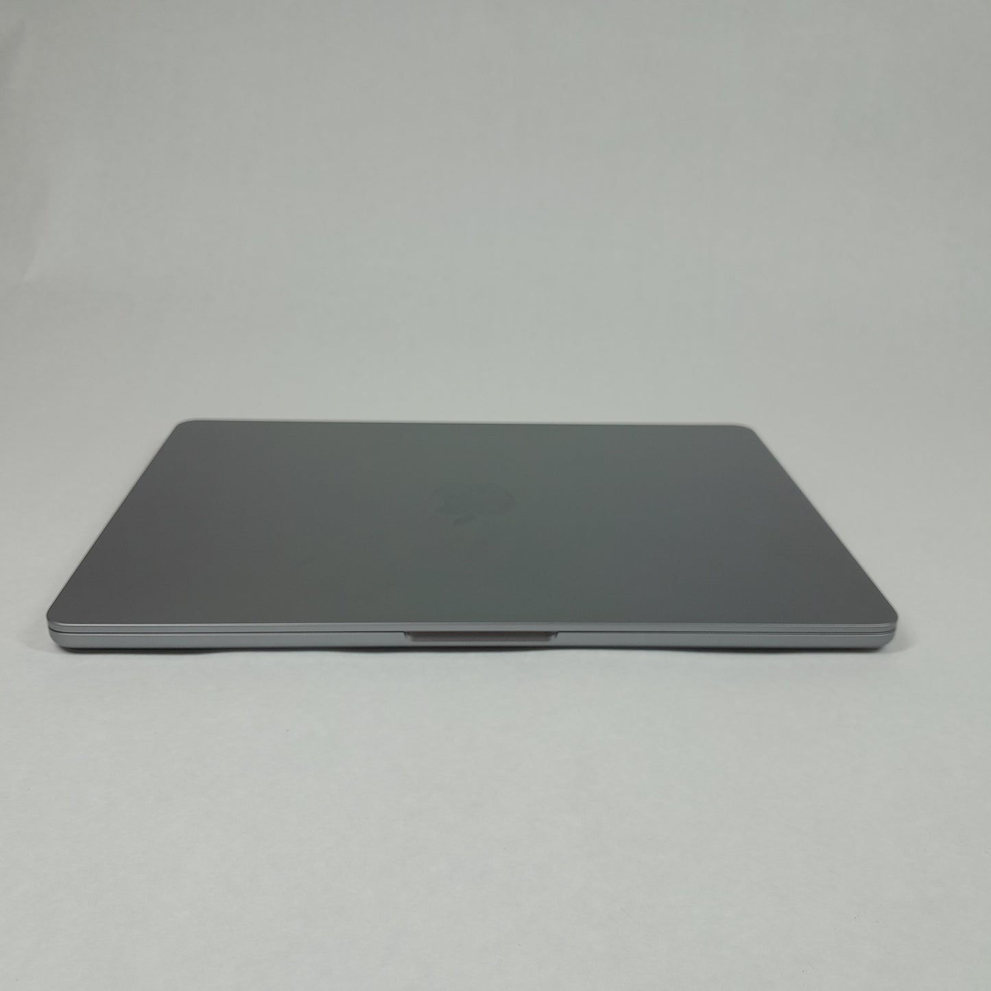 2024 Apple MacBook Air 13.6" M3 8C GPU 4.0GHz 8GB RAM 256GB SSD A3113