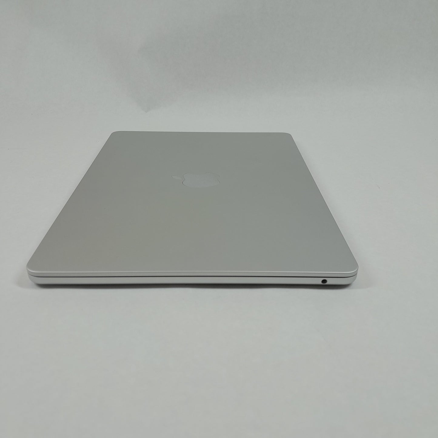 2025 Apple MacBook Air 13.3" M4 8C GPU 4.5GHz 16GB RAM 256GB SSD A3240
