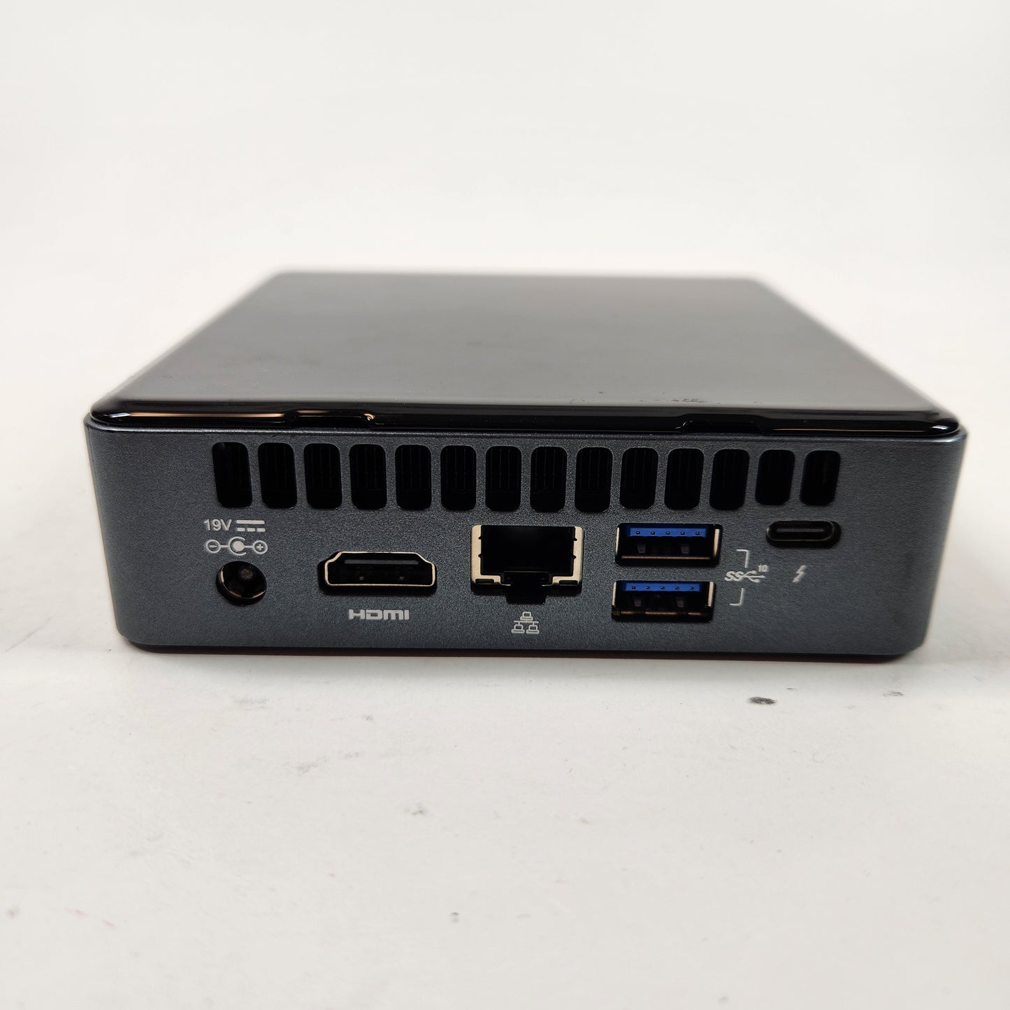 Intel NUC NUC8BEK i5-8259U 2.30GHz 16GB RAM 240 SSD  Mini PC