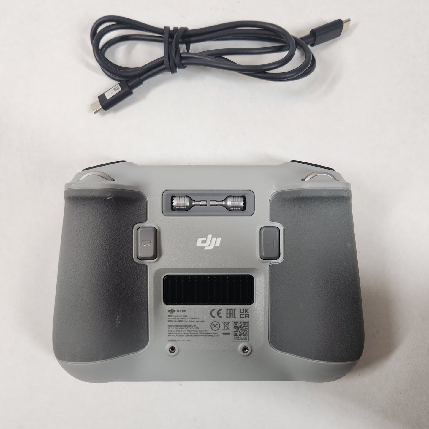 DJI Mavic 3 Pro FlyMore 4K Quadcopter Camera Drone CP.MA.00000654.01