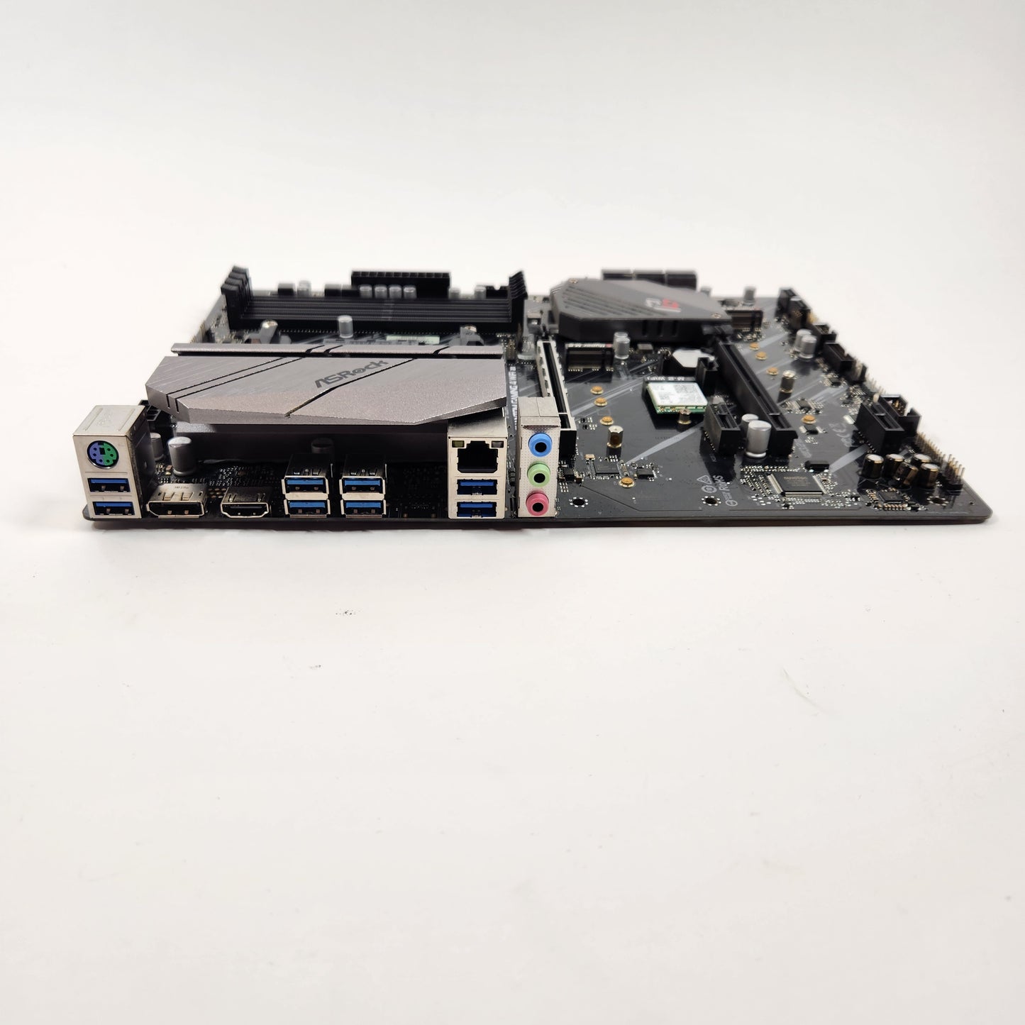 AsRock X570 PHANTOM GAMING 4 WiFi ax AM4 ATX AMD DDR4 Motherboard