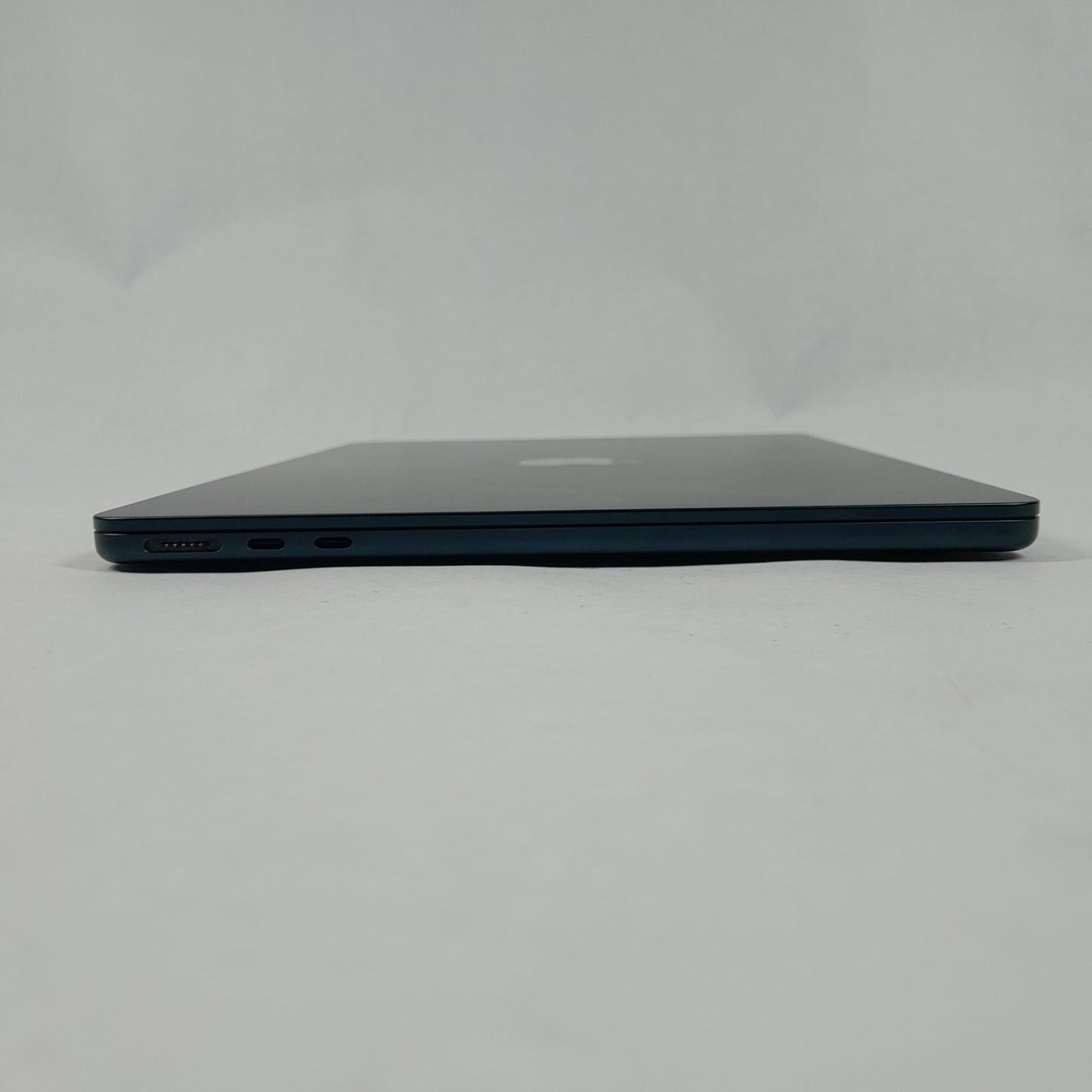 2022 Apple MacBook Air 13.6" M2 8C GPU 3.5GHz 8GB RAM 512GB SSD A2681