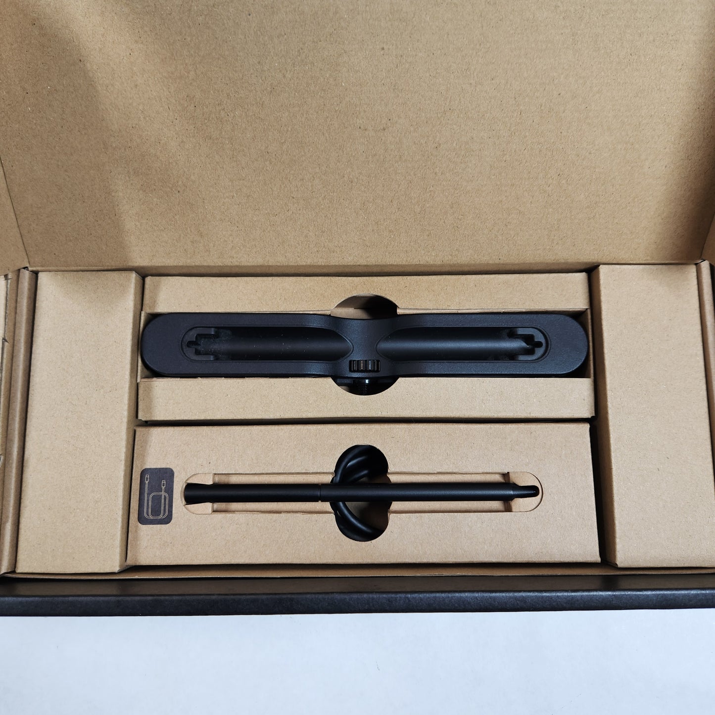 Wacom Cintiq Pro 17 Drawing Tablet DTH-172/K