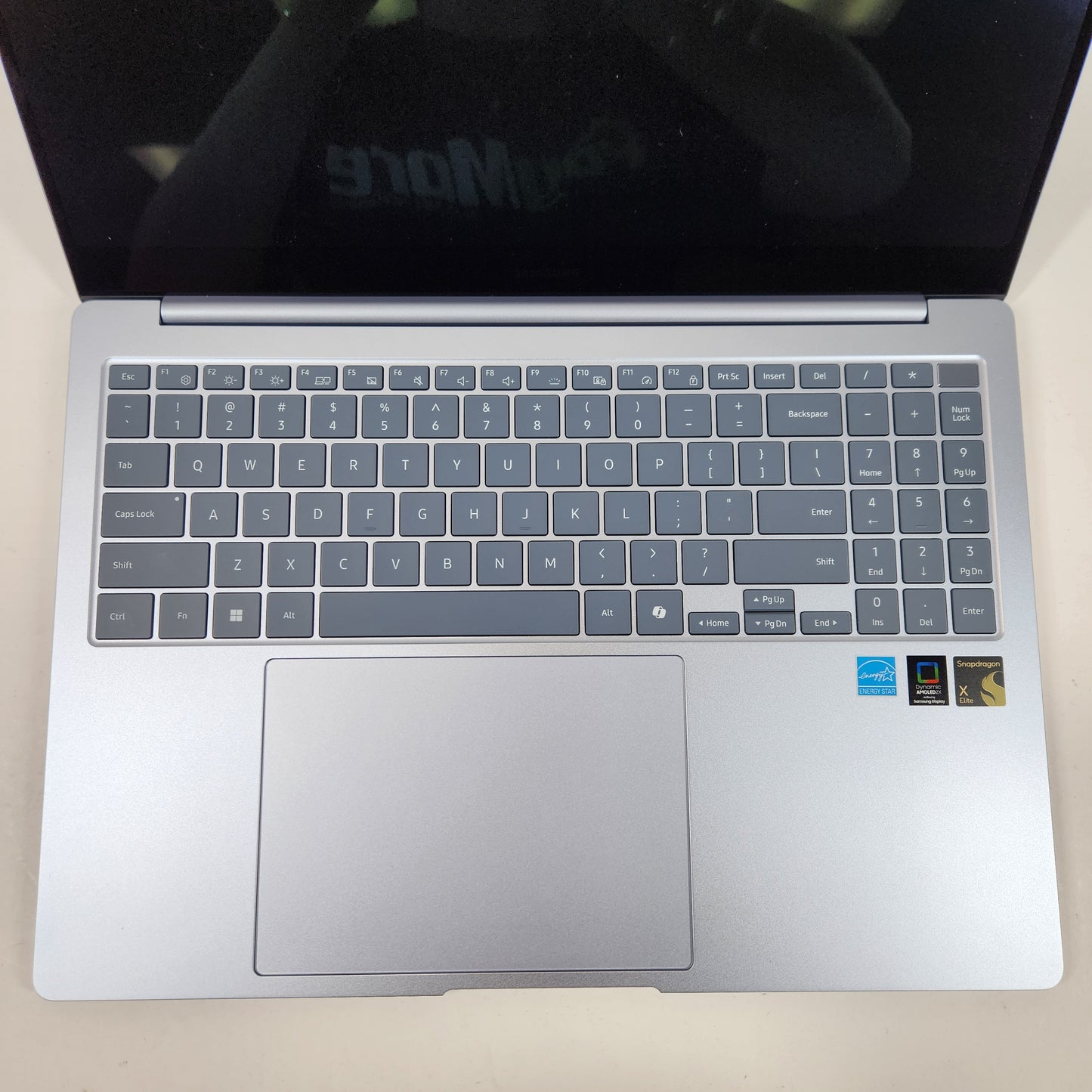 Samsung Galaxy Book4 Edge NP940XMA 16" Snapdragon X Elite 3.4GHz 16GB RAM 512GB 