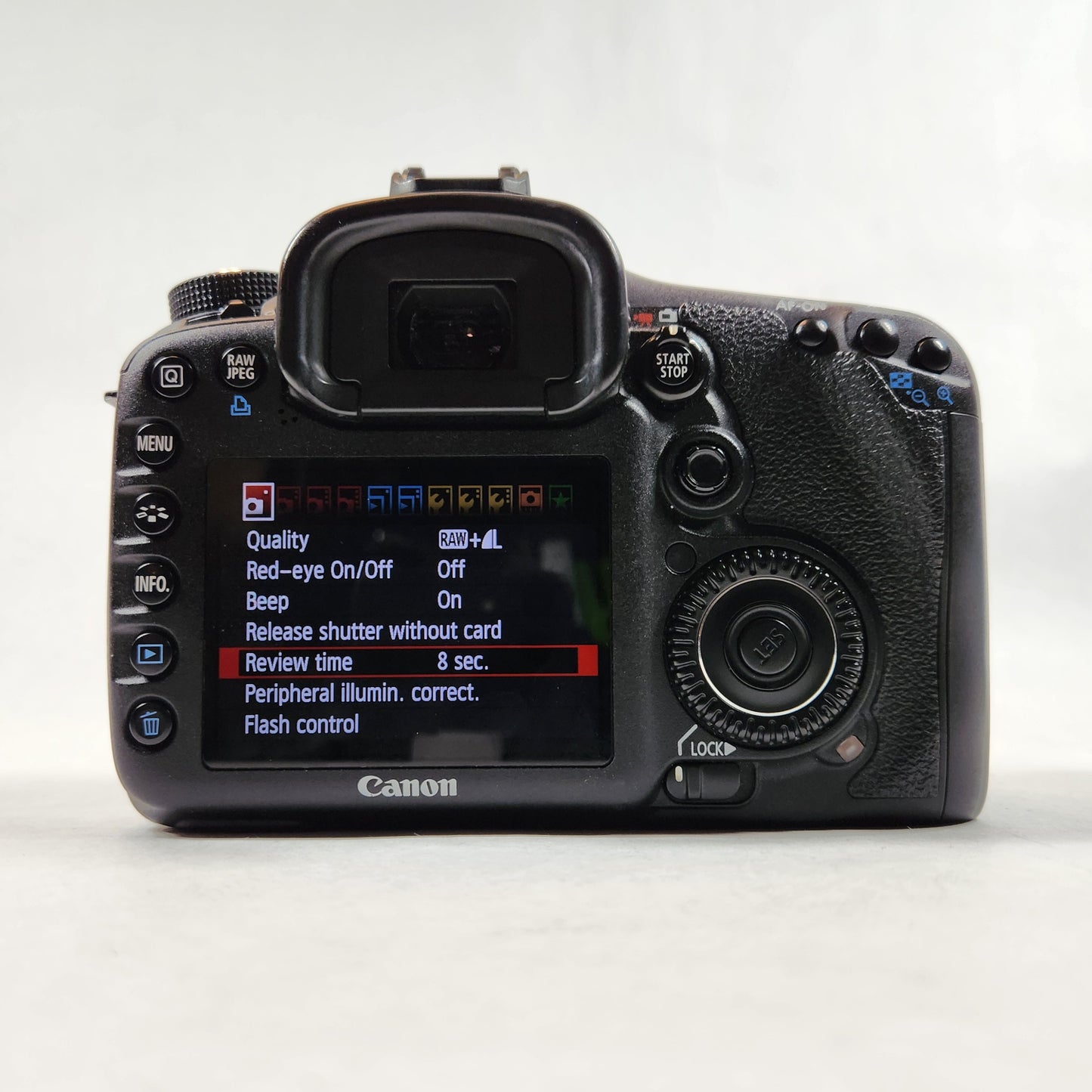 Canon EOS 7D 18.0MP Digital SLR DSLR Camera